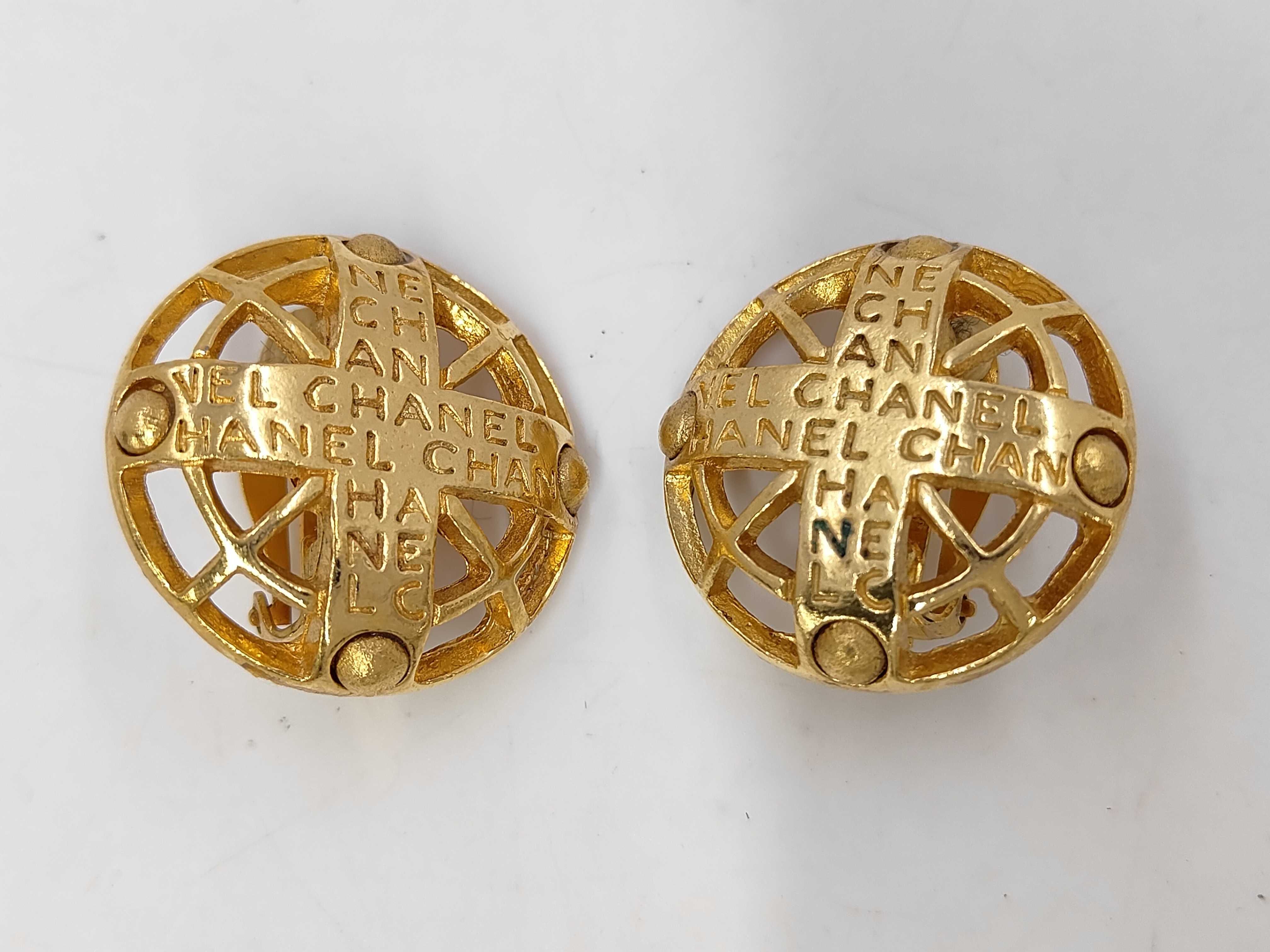 logo gold GP earrings with box earrings