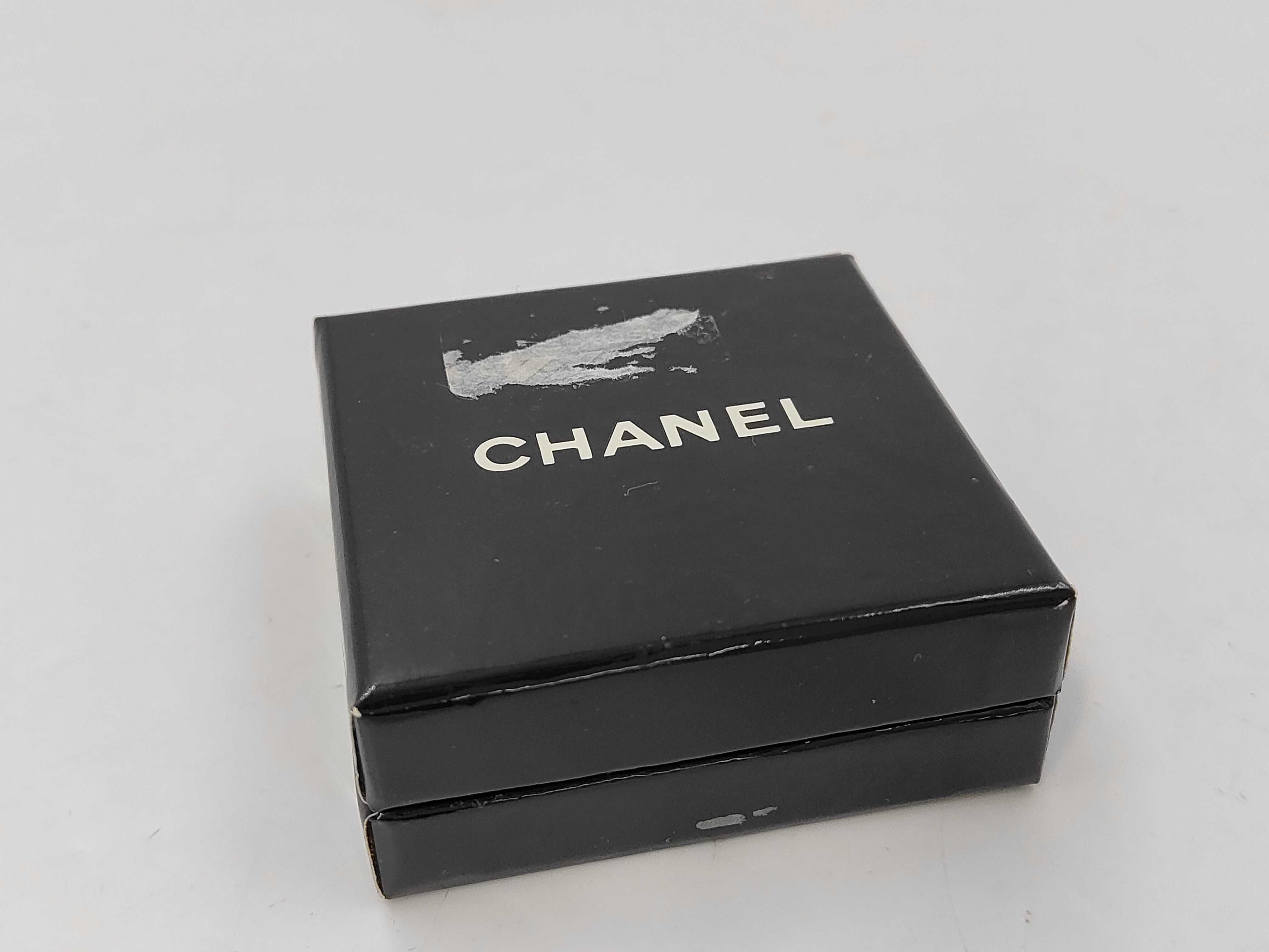 logo gold GP earrings with box earrings — view 6
