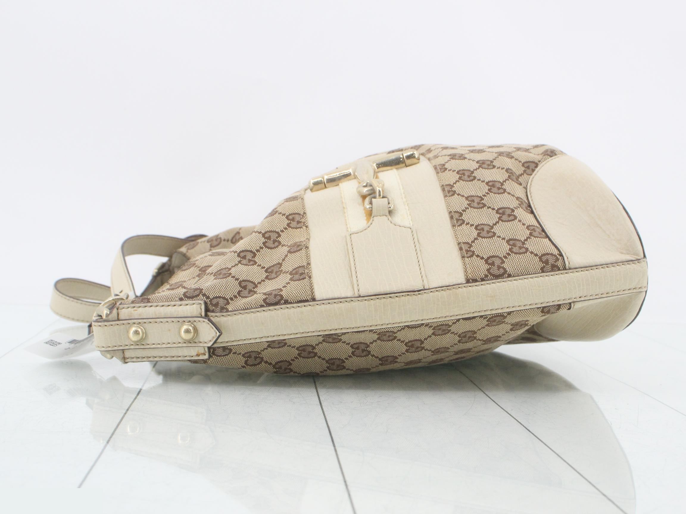 GG Canvas Horsebit Shoulder Bag — view 4
