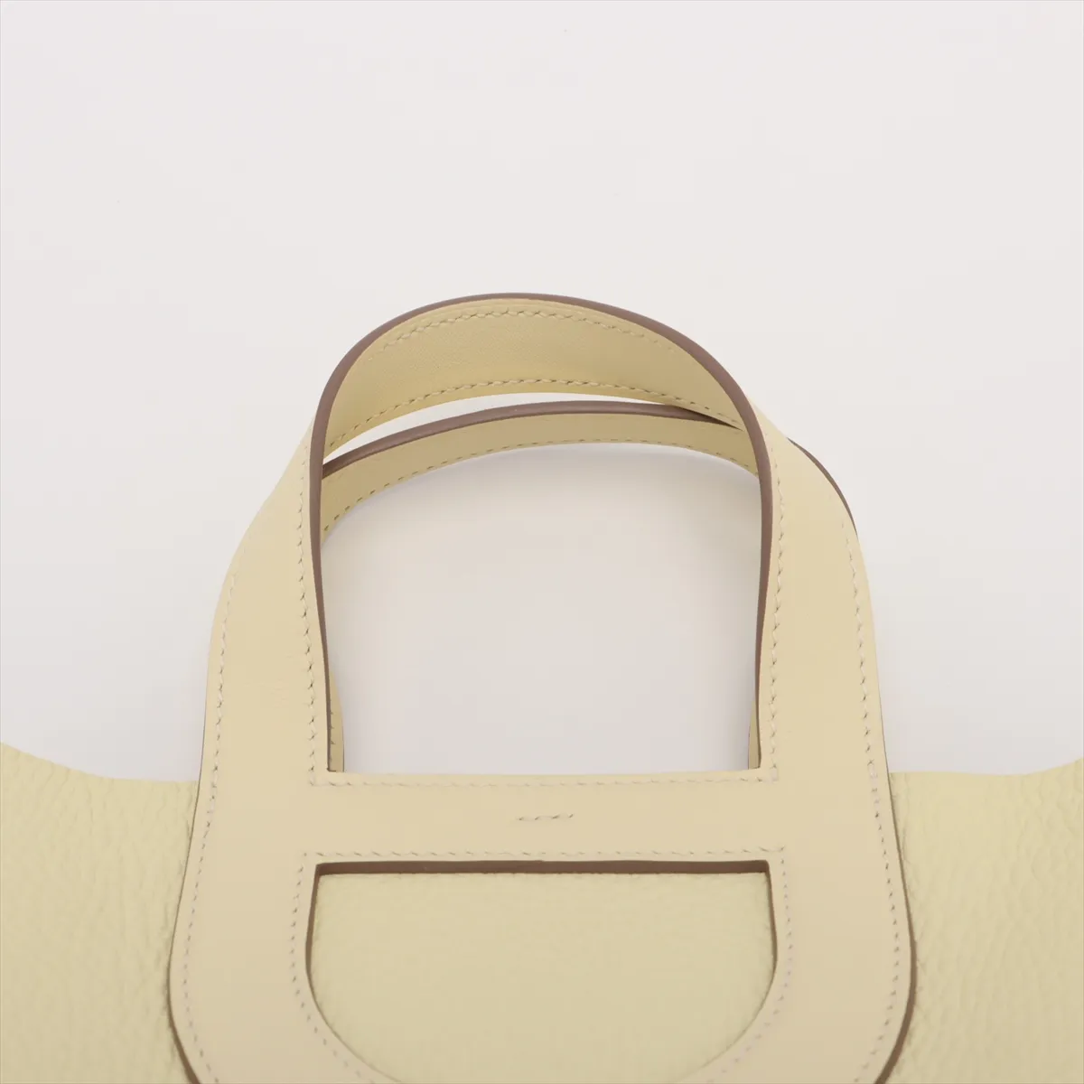 in the Loop 18 Taurillon Clemence x Swift Jaune Milton Silver hardware K:2025 — view 6