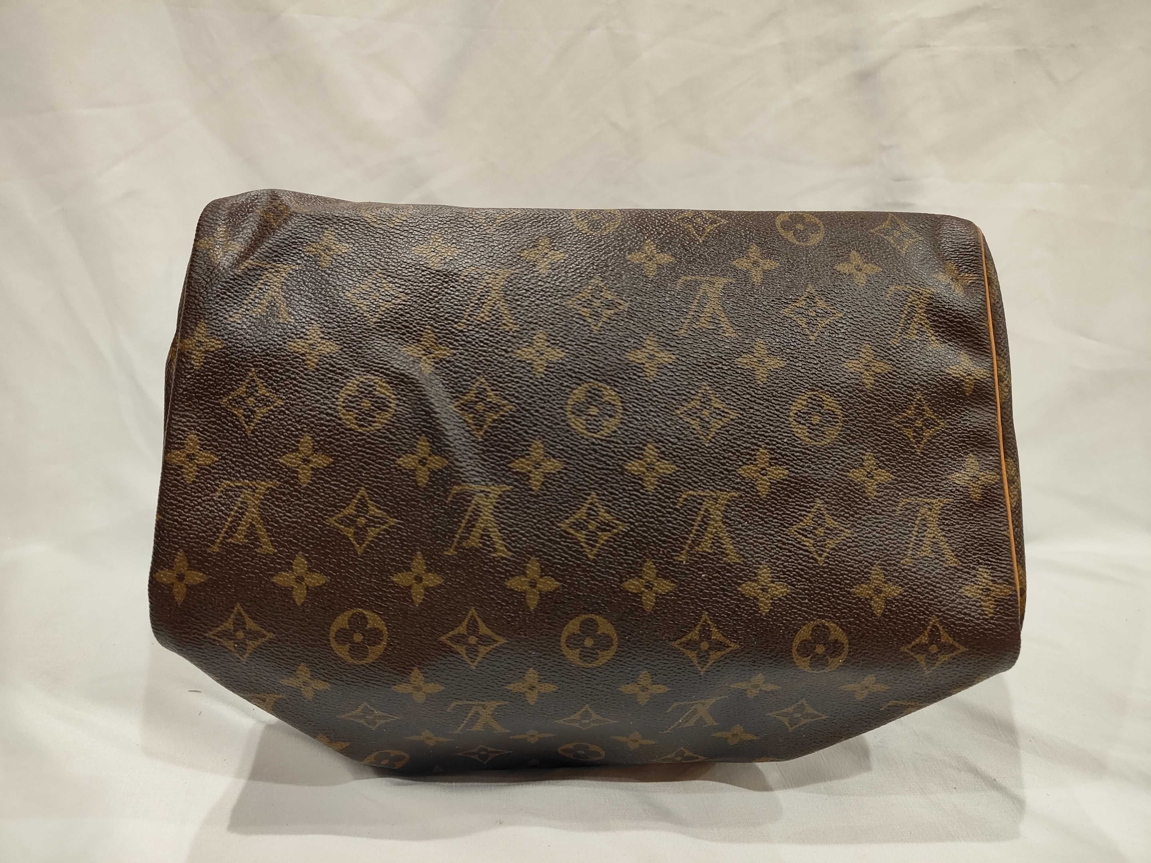 Monogram Speedy 30 Handbag (Slight deformation/deterioration) — view 3