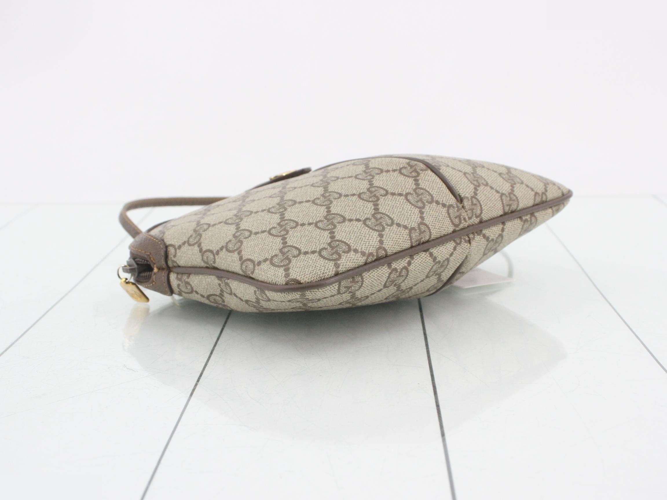 GG Supreme Shoulder Bag — view 5