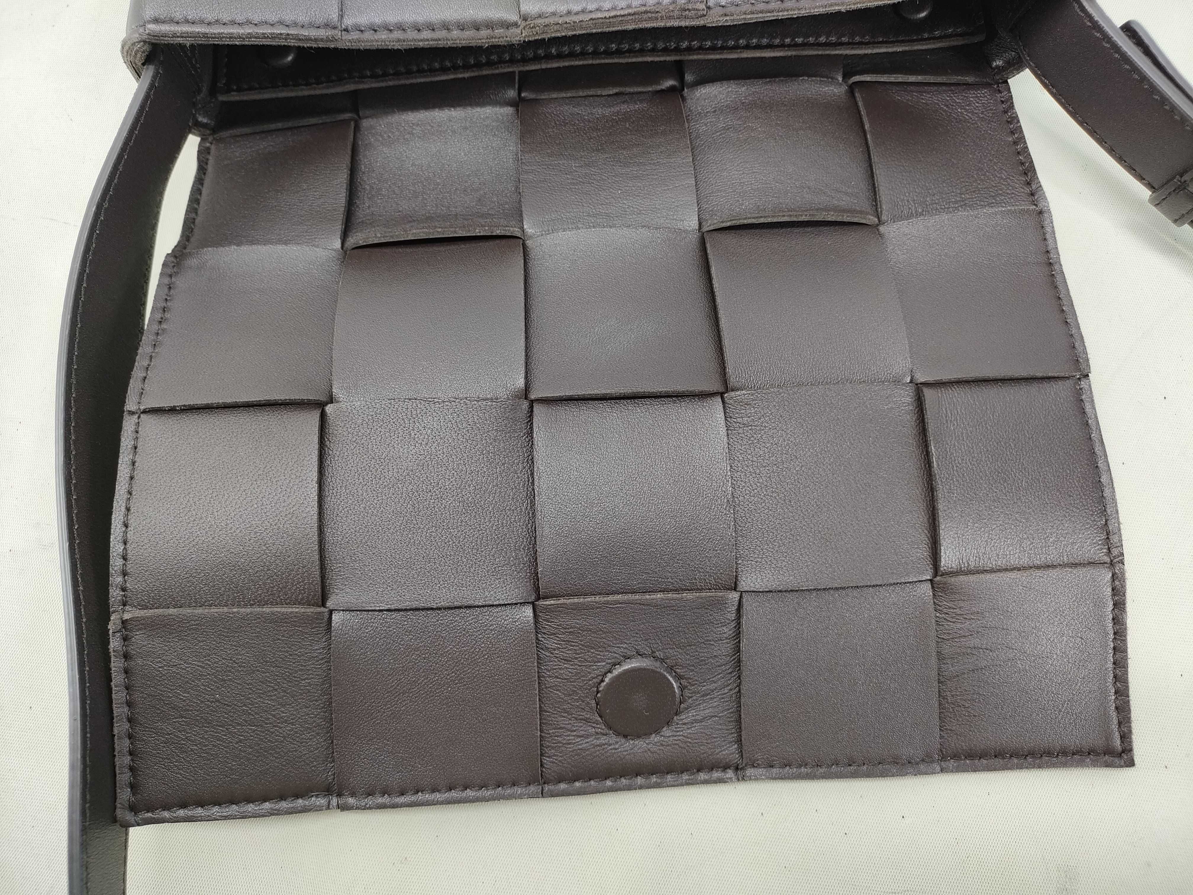 Maxi Intrecciato Cassette Leather Shoulder Bag, Brown — view 8