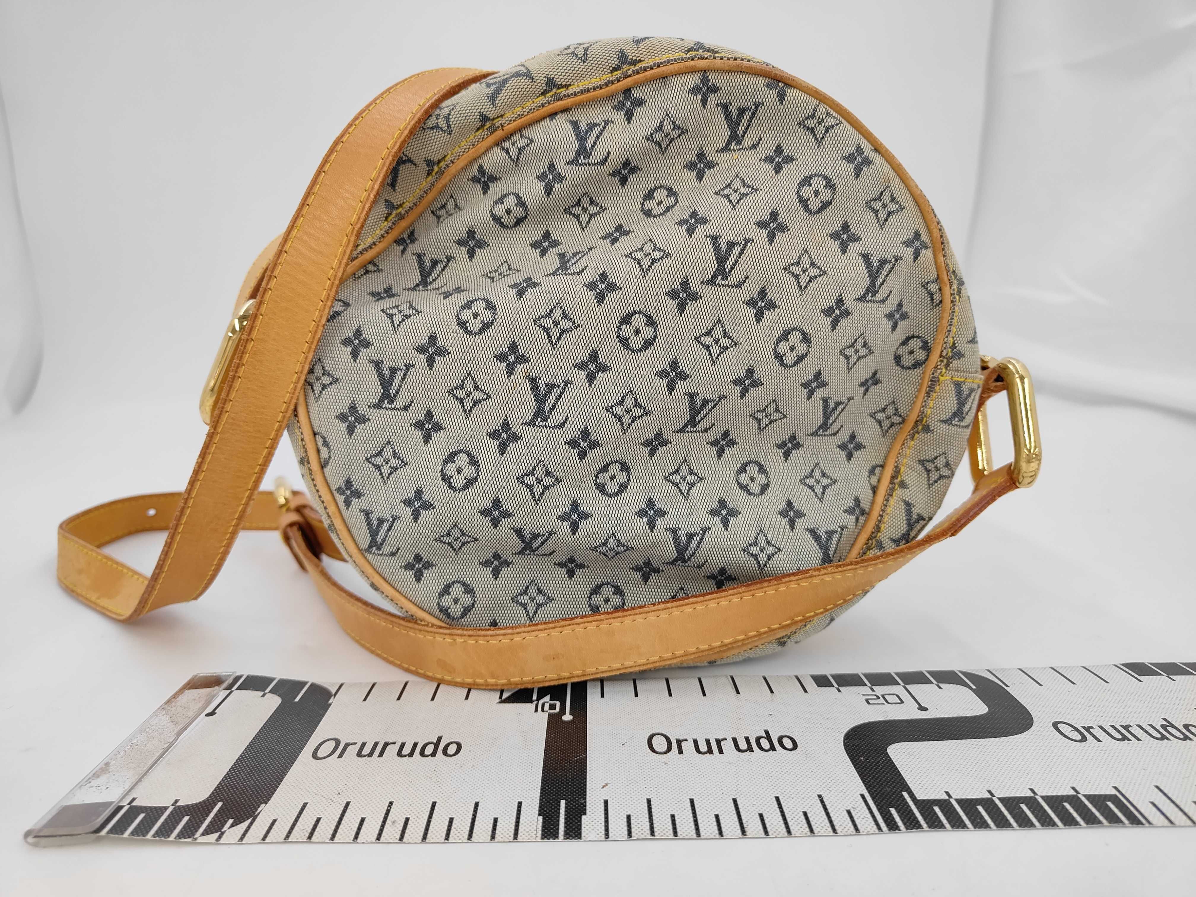 LV Pouch Shoulder Bag — view 2