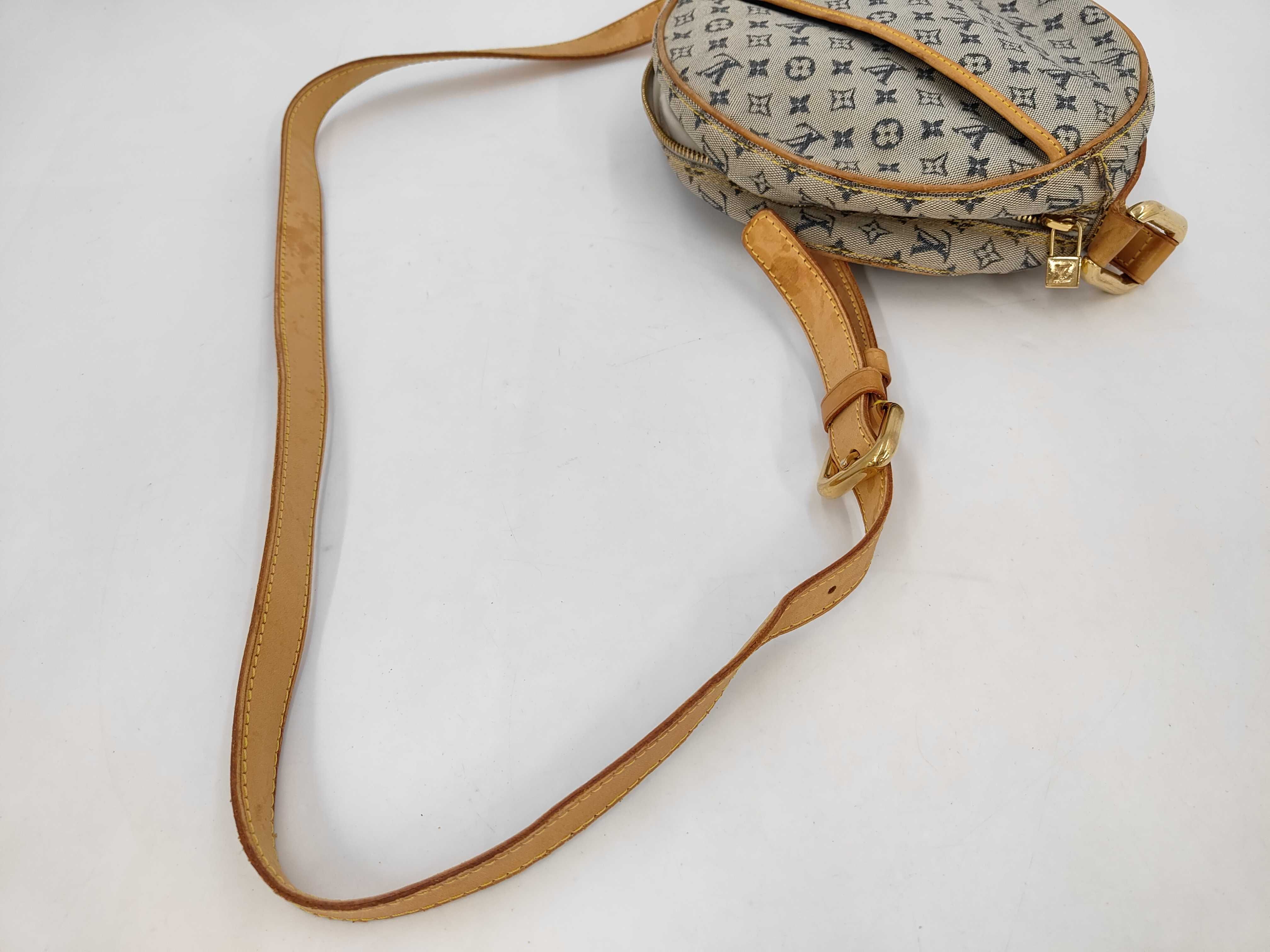 LV Pouch Shoulder Bag — view 5