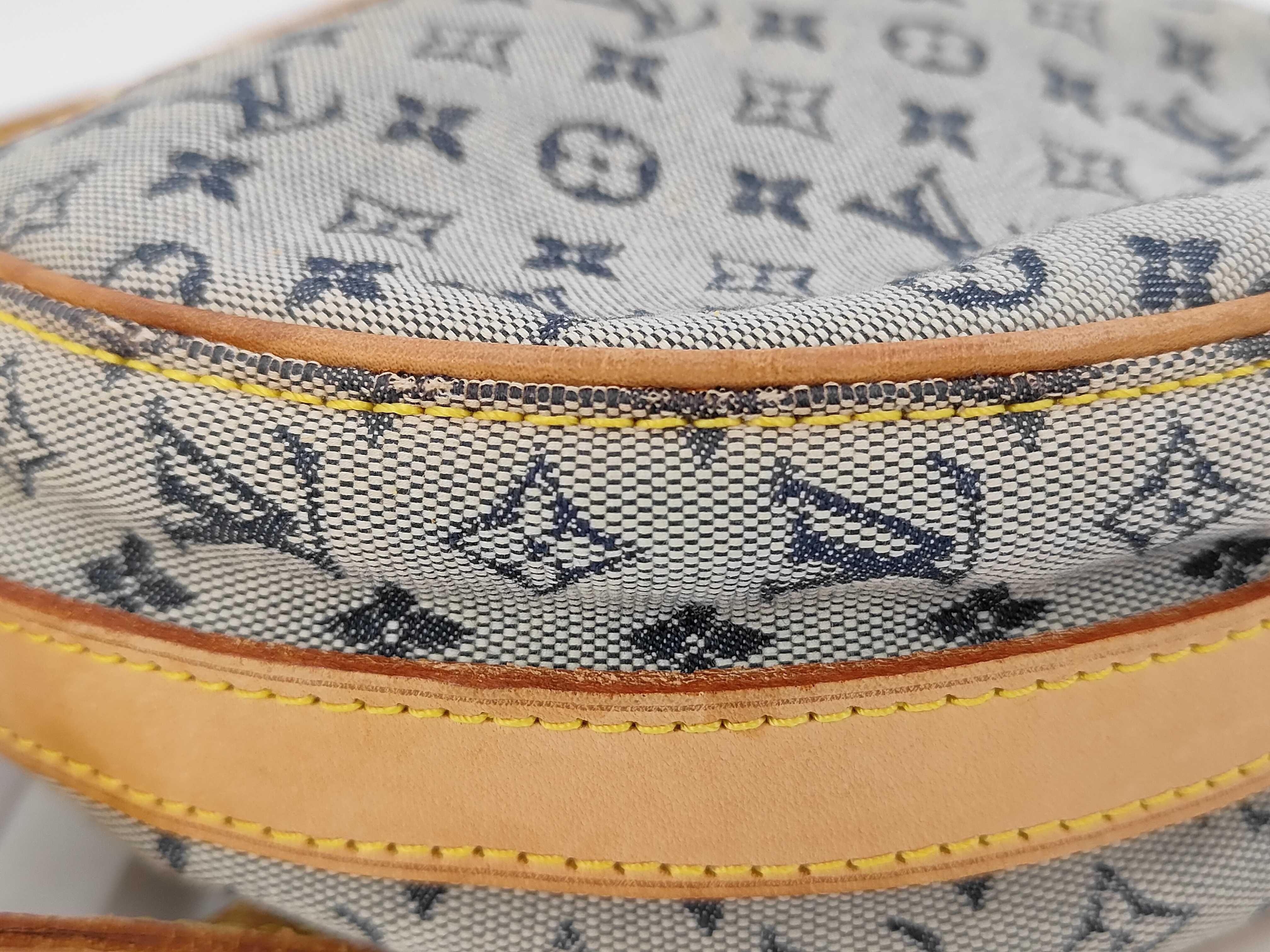 LV Pouch Shoulder Bag — view 8