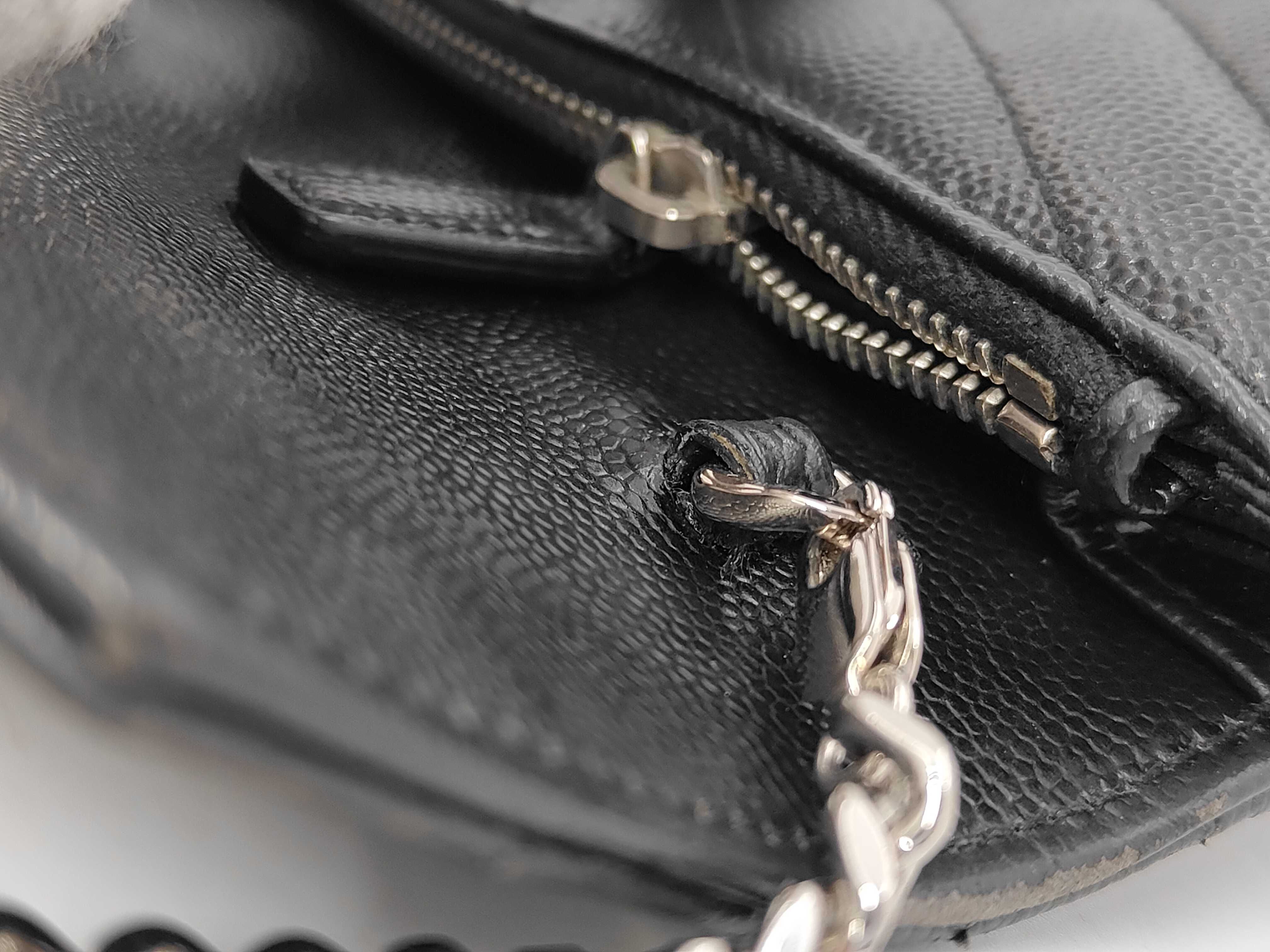 Paris Cassandra Leather Chain Shoulder Bag Black Shoulder Bag — view 5