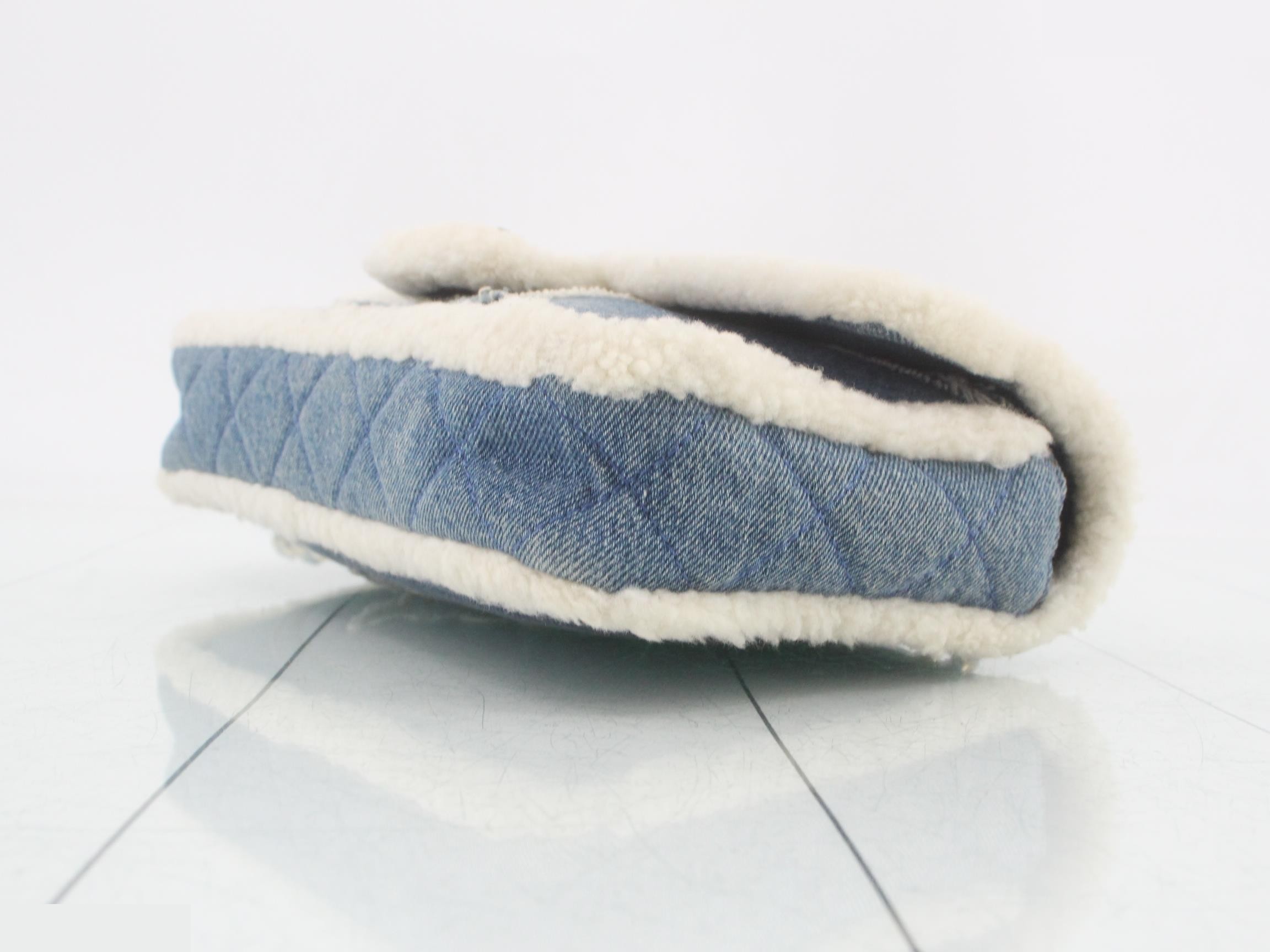 Egypt Line Chain Shoulder Bag - Denim/Sheepskin — view 6
