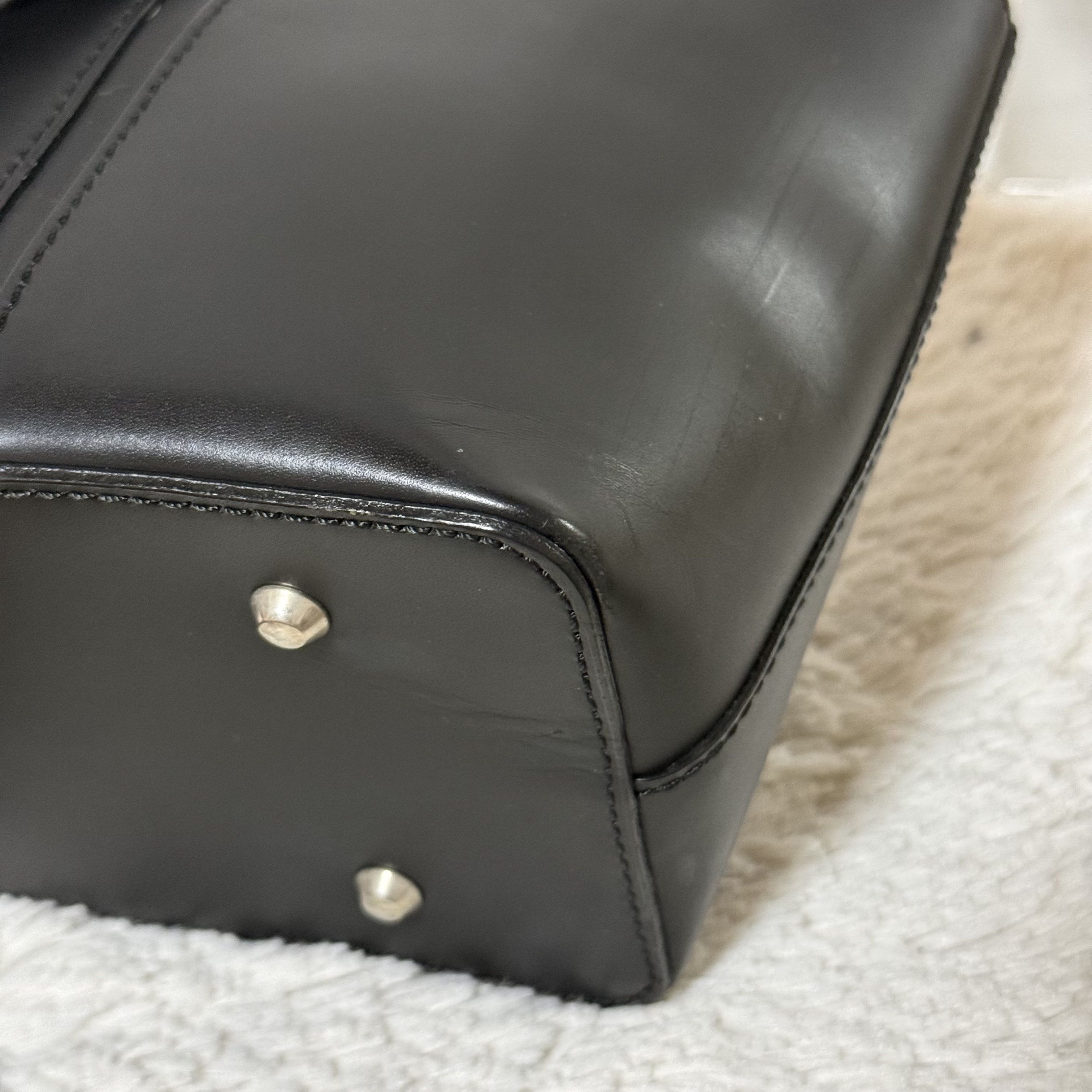 Black Handbag — view 11