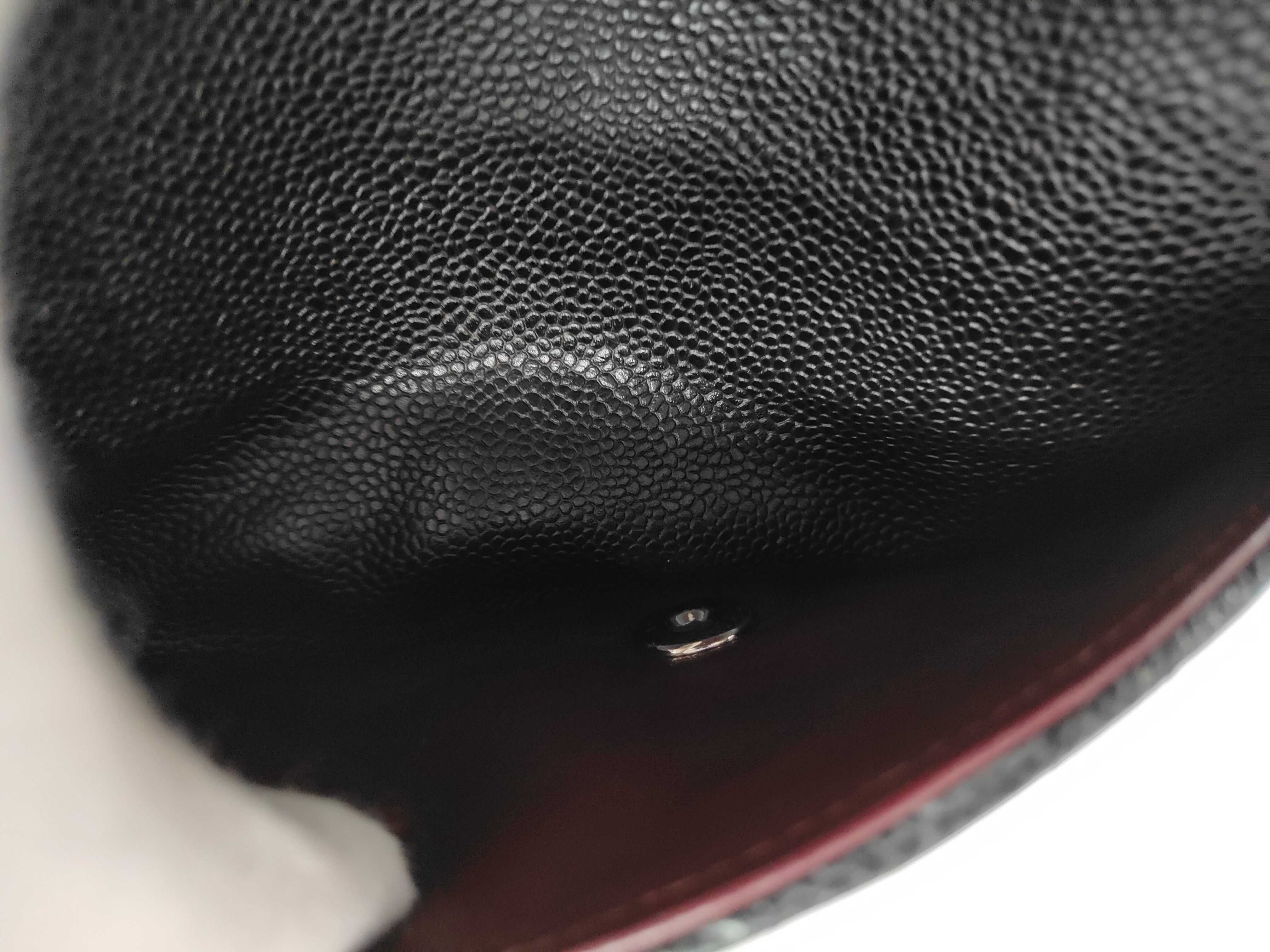 Matelassé 25 Caviar Skin Black Silver Hardware Double Flap Shoulder Bag (Serial Number 23) — view 8