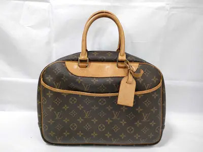 Monogram M47270 Deauville Handbag