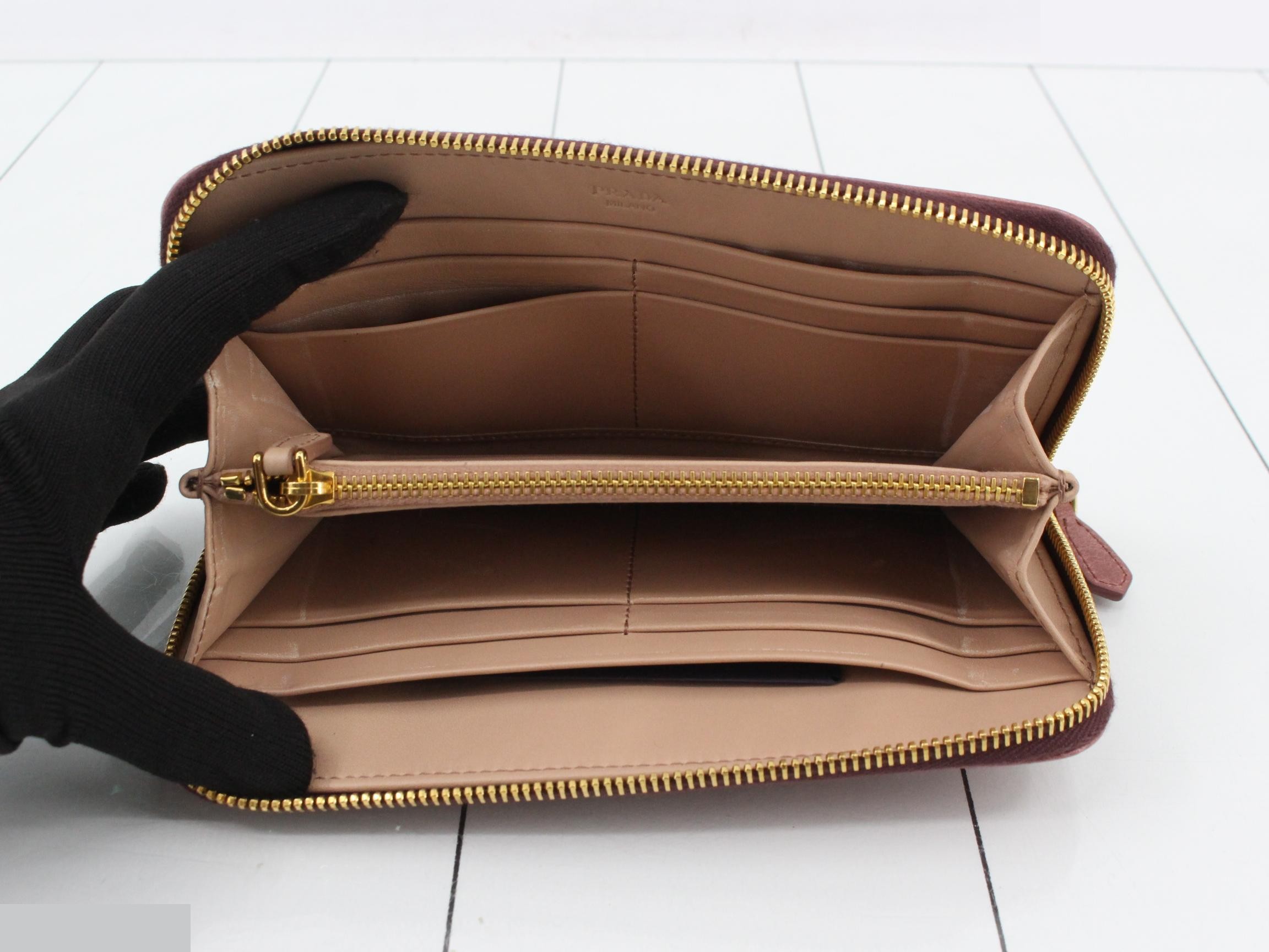 long wallet, pink leather, round zipper. — view 4