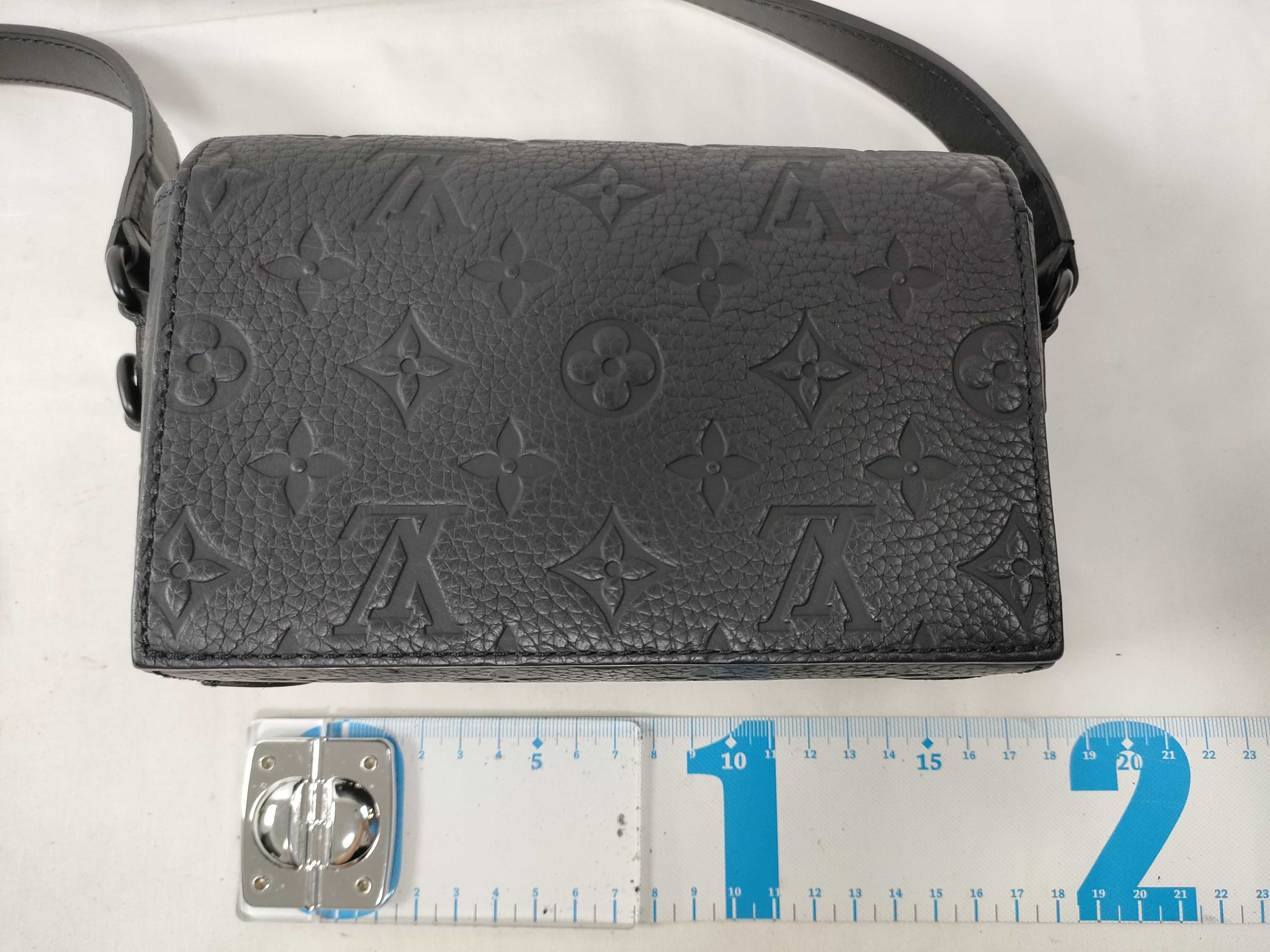 LV Monogram Taurillon M81746 RFID-enabled Shoulder Bag — view 2