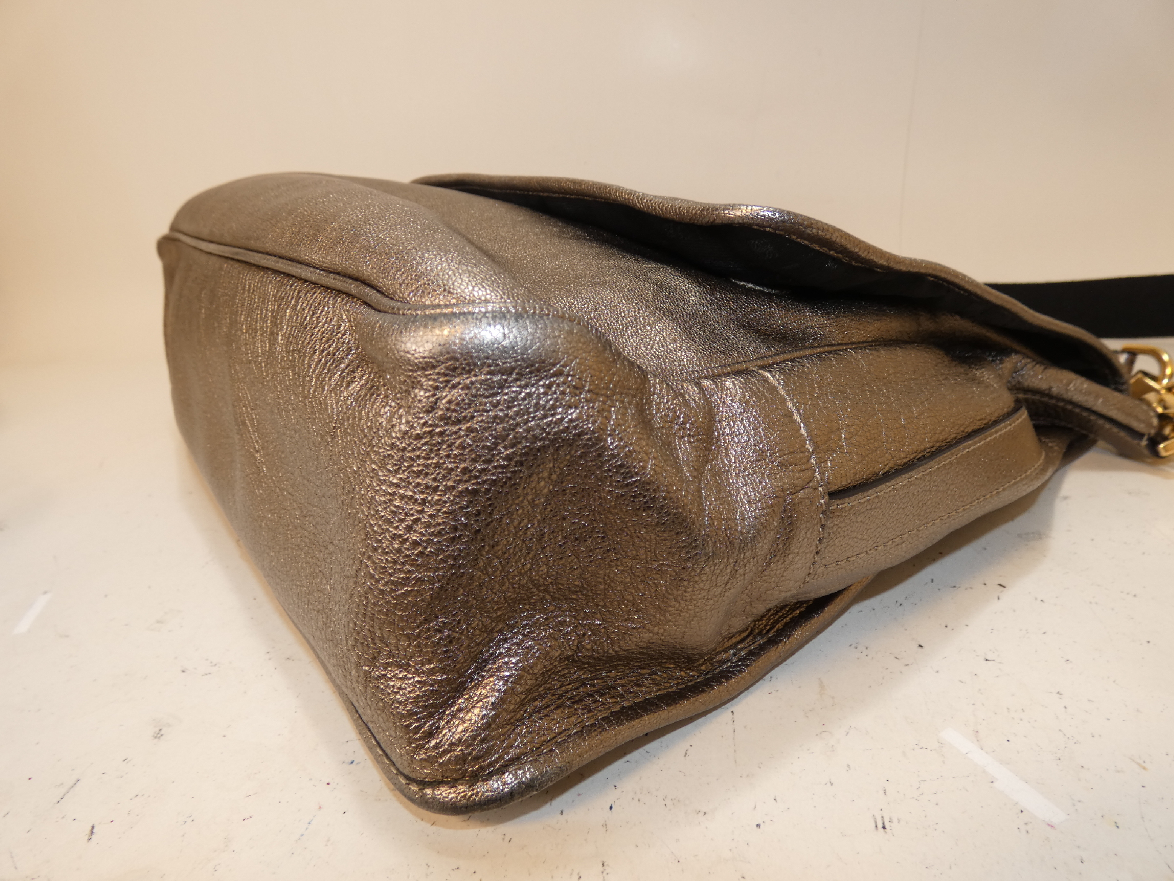 Anagram Chain Shoulder Bag — view 8