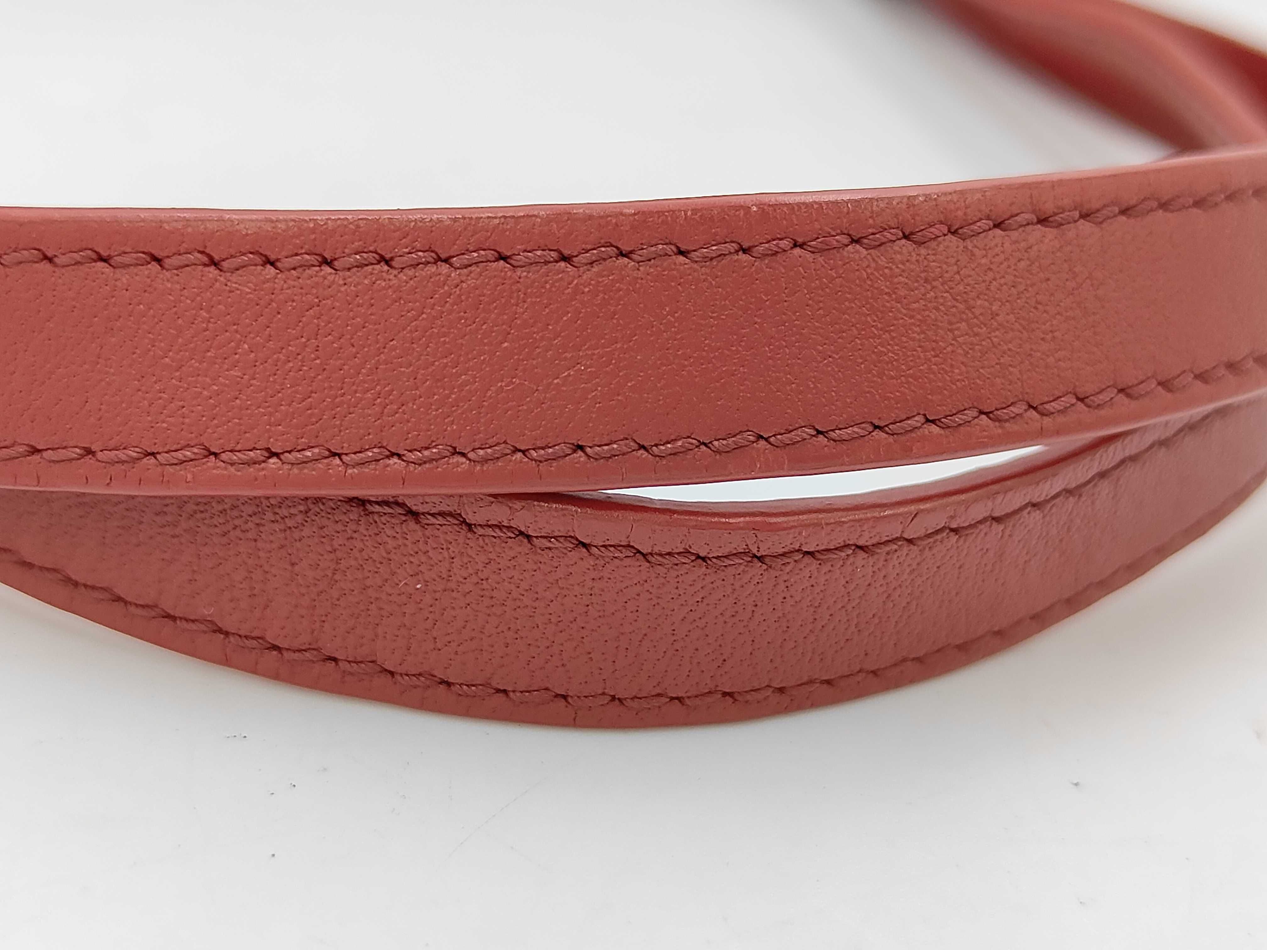 handbag — view 4