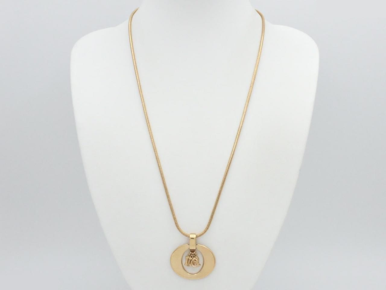 Gold-colored necklace, chain approximately 52cm long. — view 3