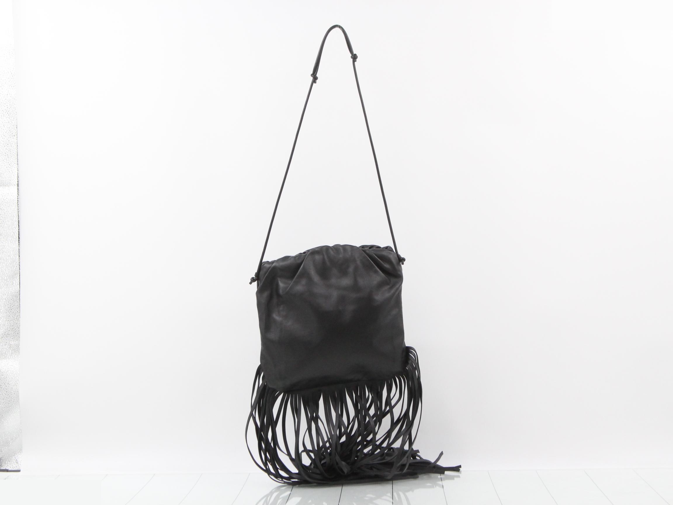 Intrecciato (bag) - Shoulder bag - Black — view 2