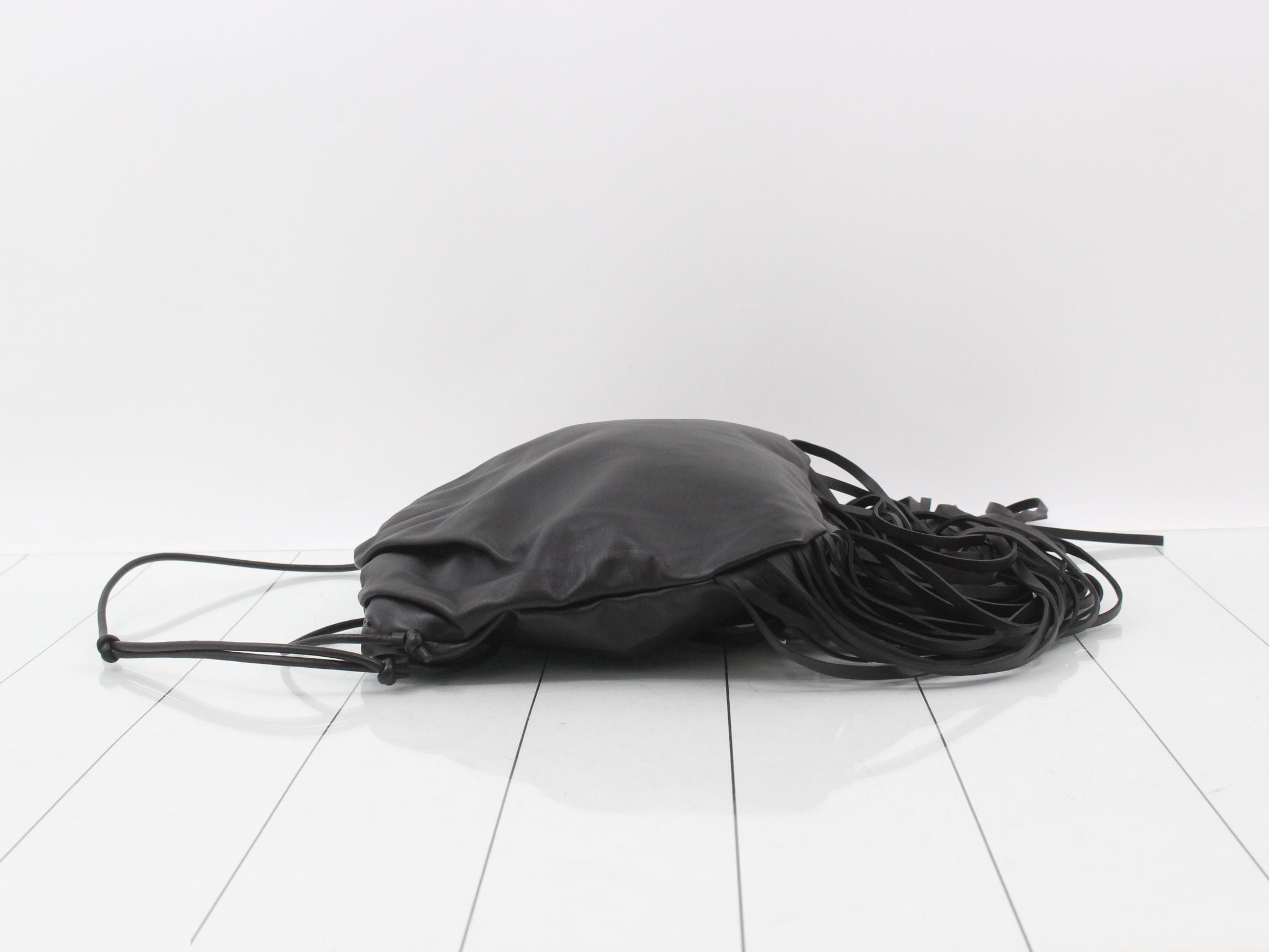 Intrecciato (bag) - Shoulder bag - Black — view 4