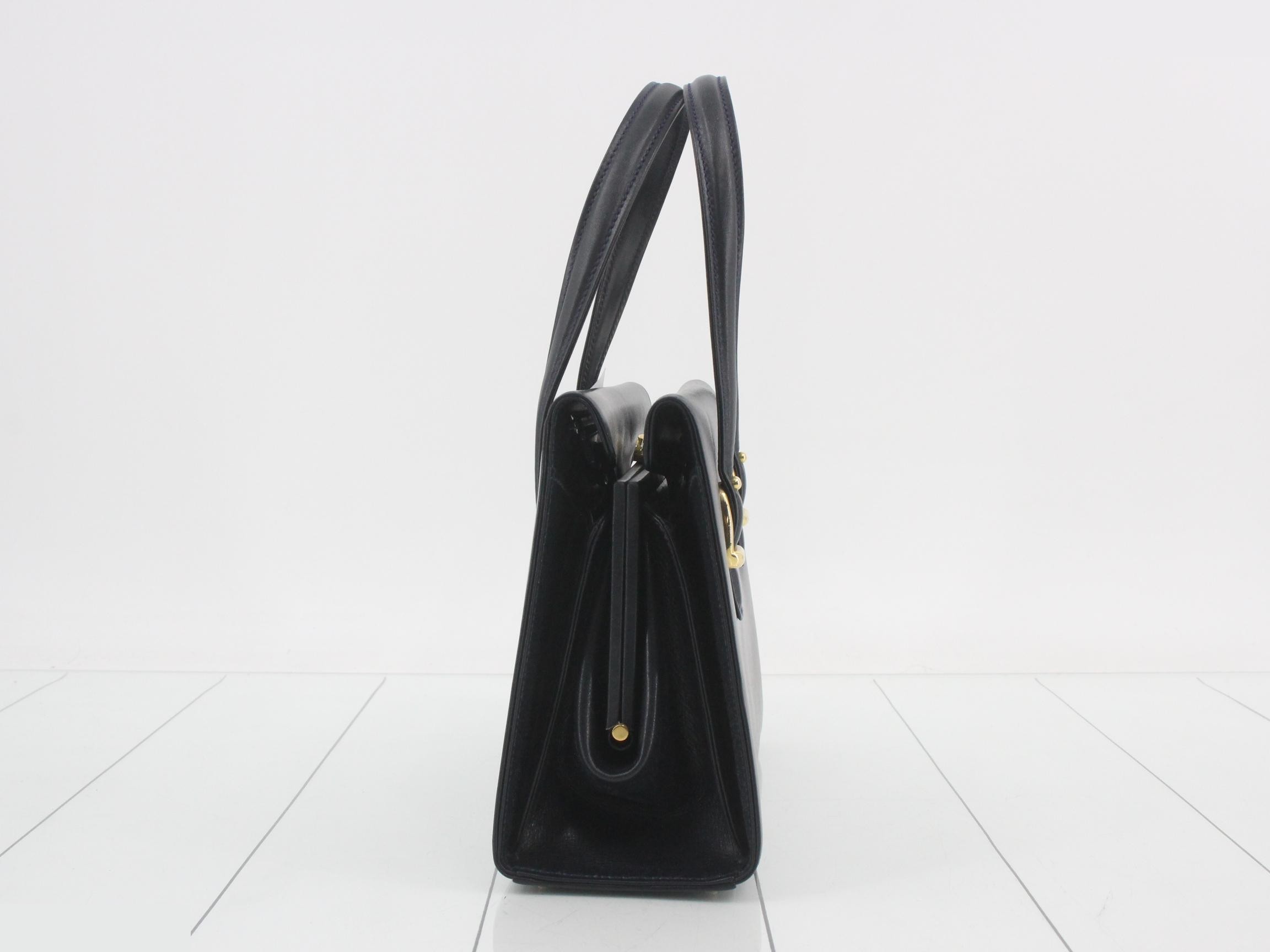 Clasp-closure handbag — view 4