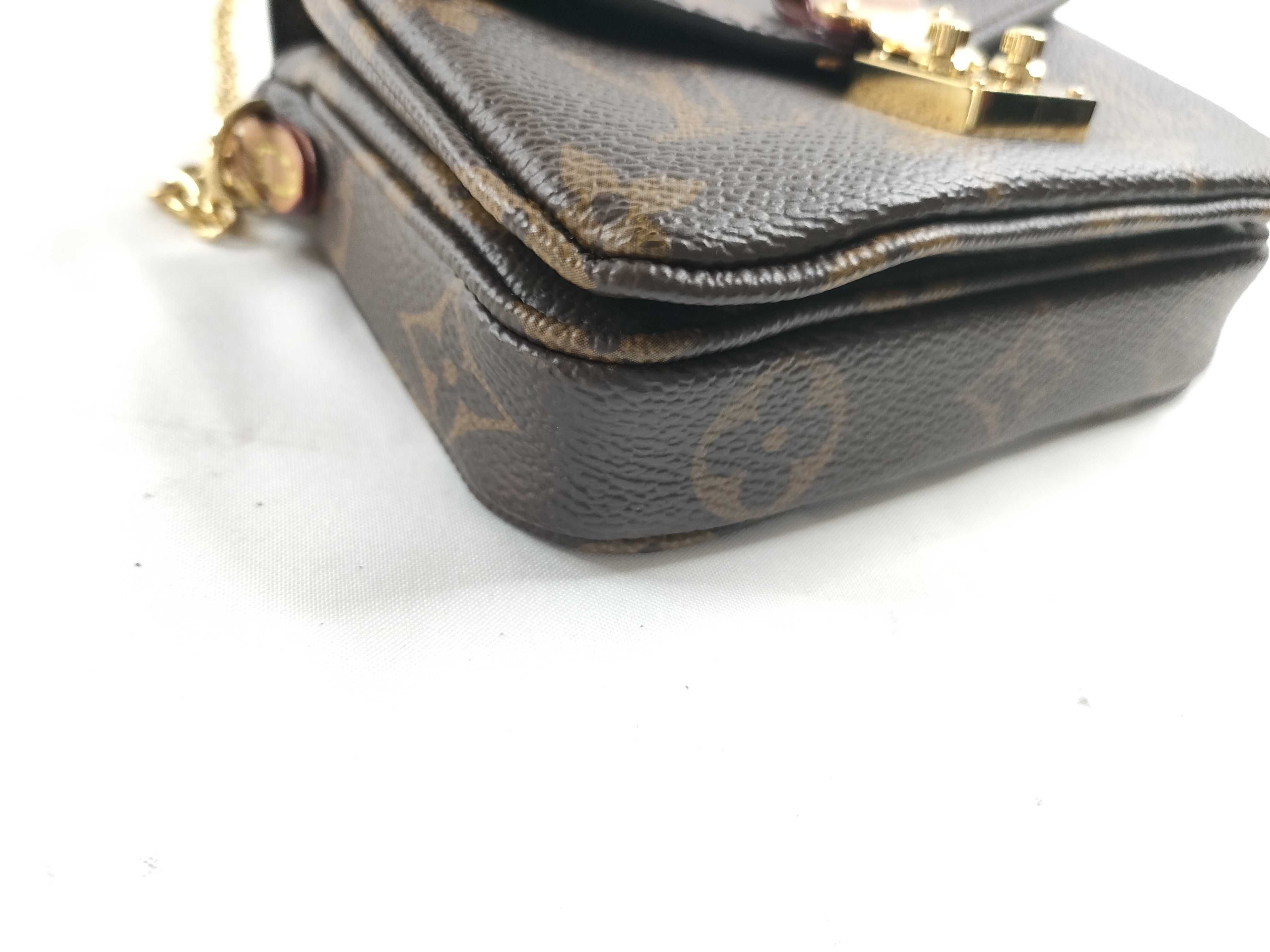 Monogram Louis Vuitton Shoulder Bag — view 3