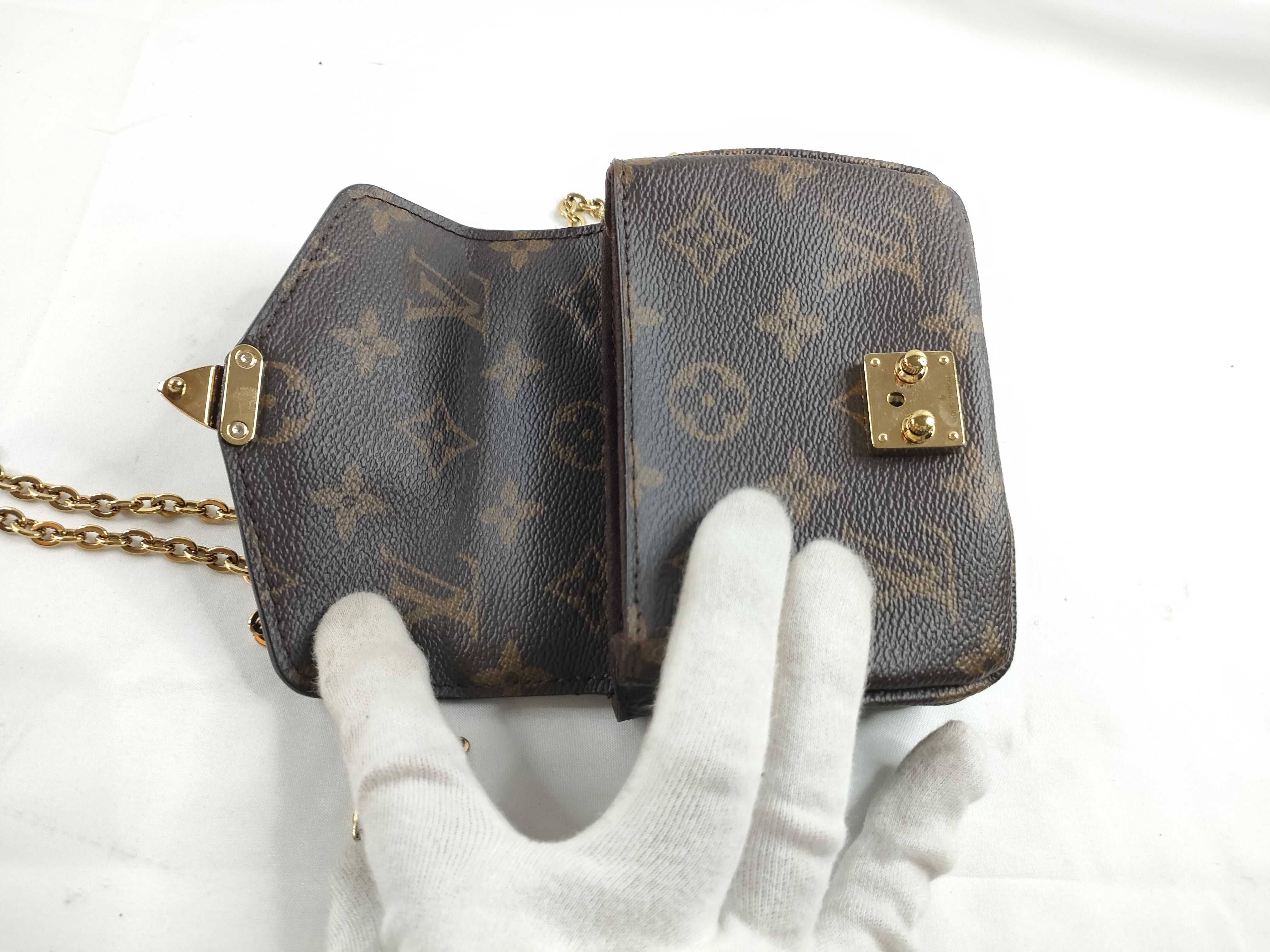 Monogram Louis Vuitton Shoulder Bag — view 10