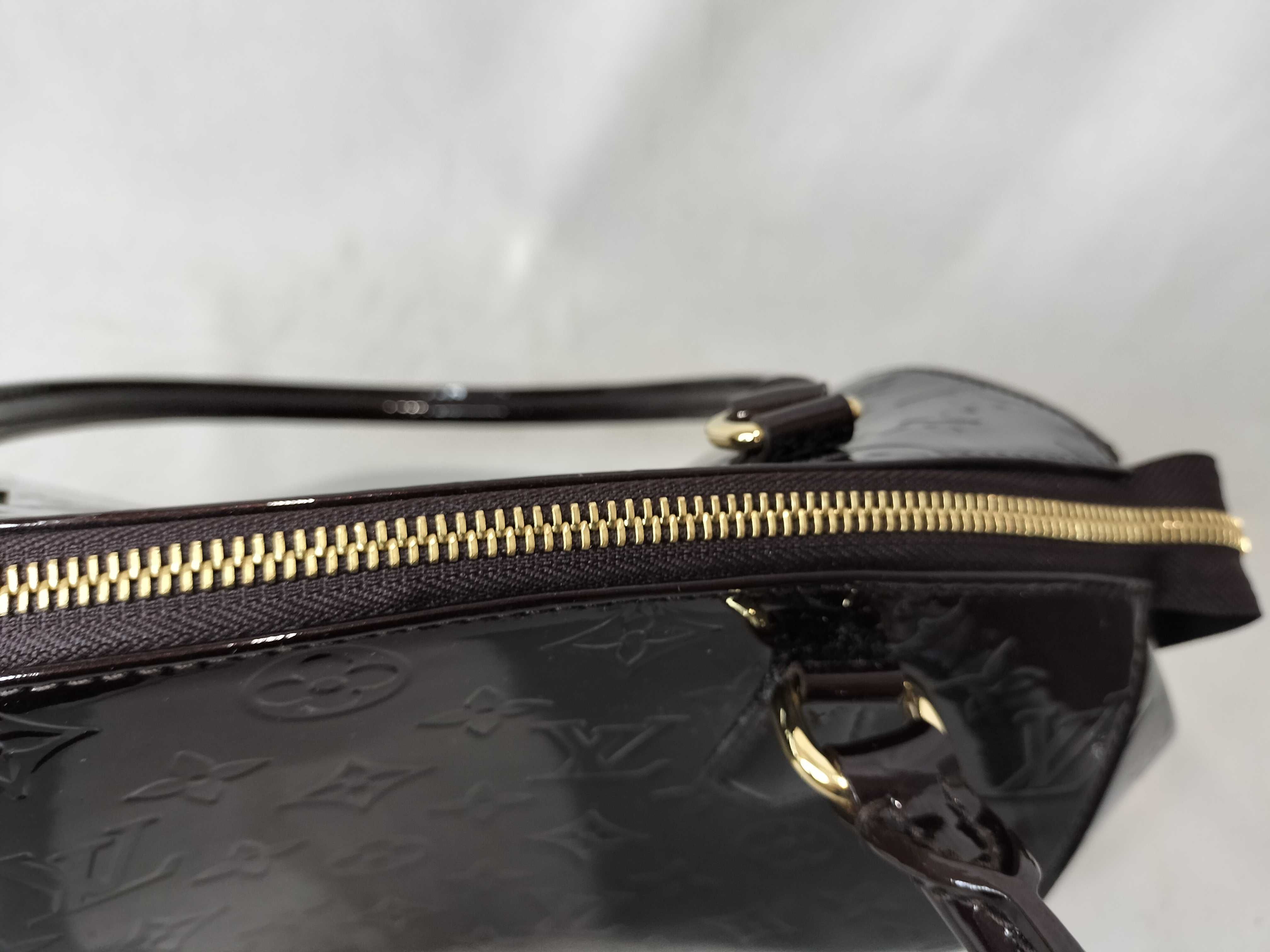 Vernis Sherwood Handbag — view 8