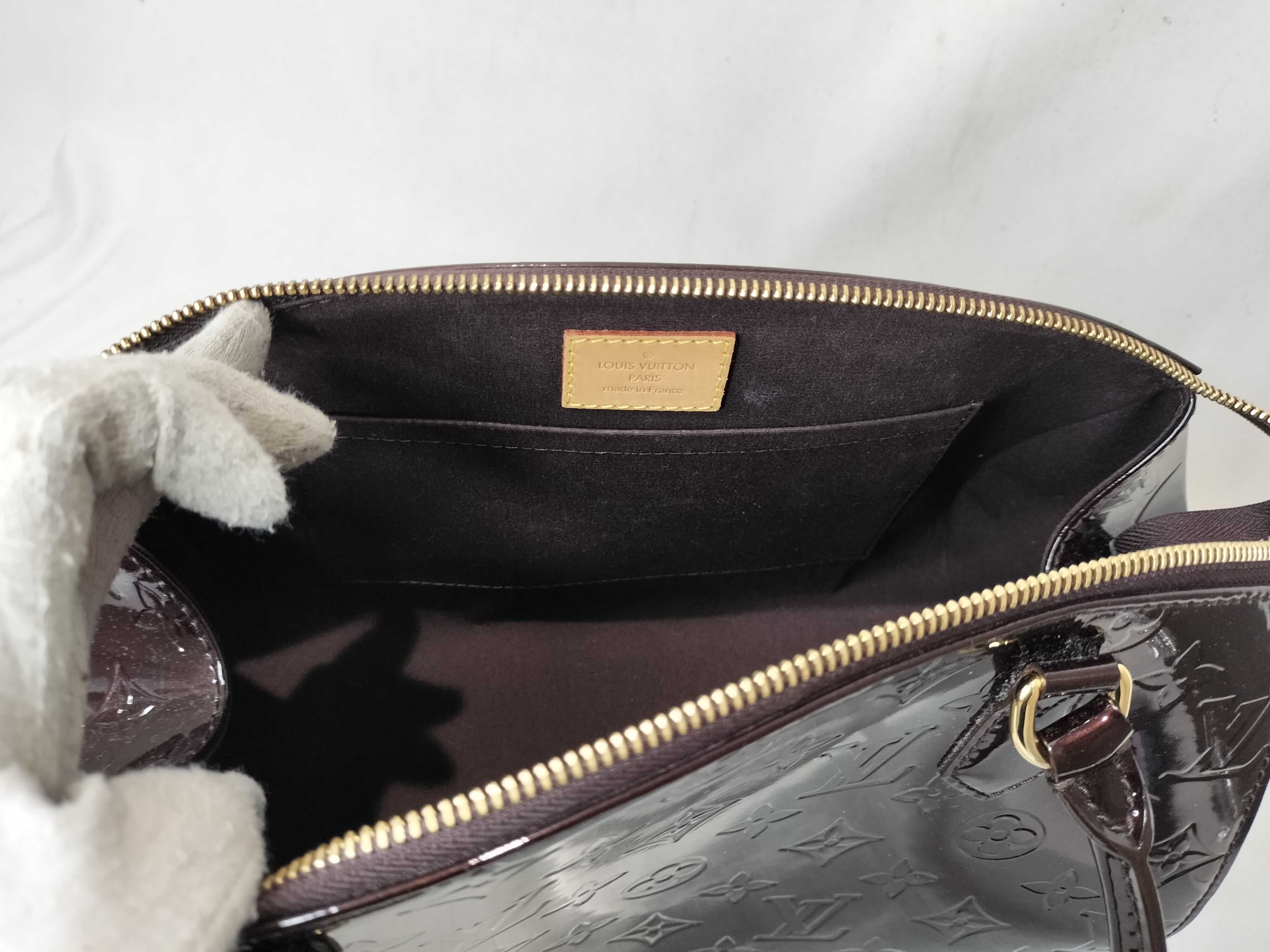 Vernis Sherwood Handbag — view 9