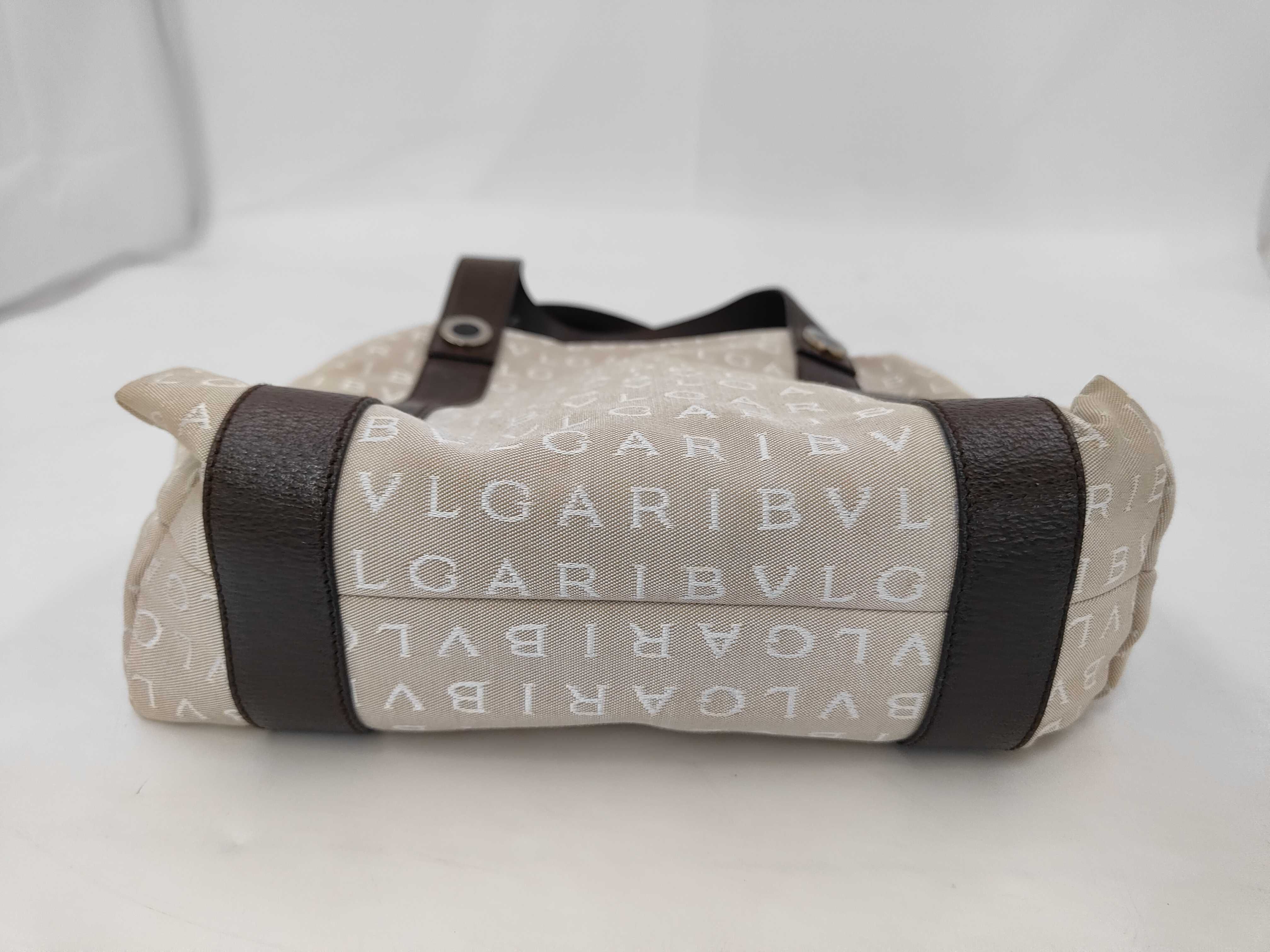 handbag — view 3
