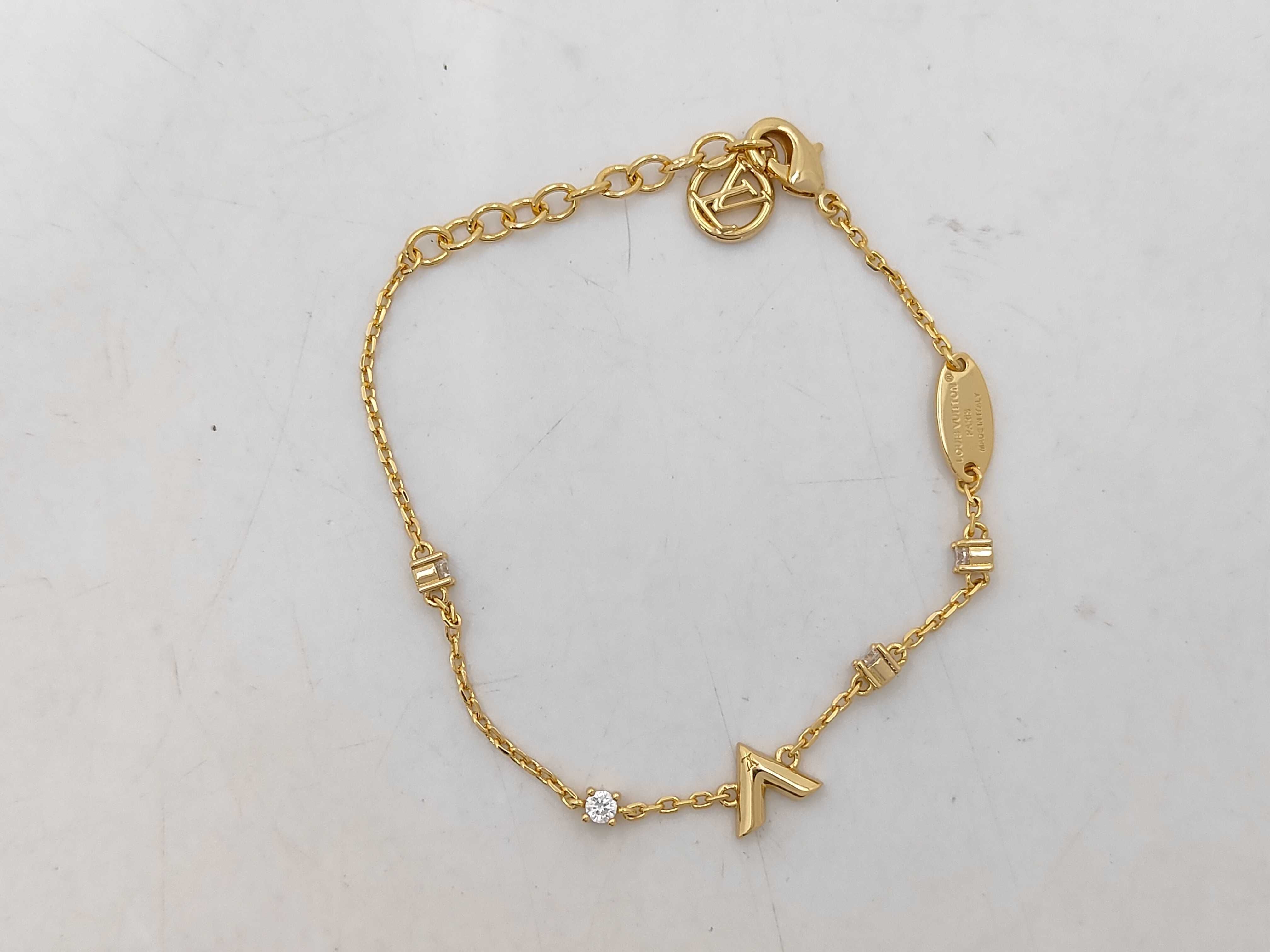 Essential V Strass Bracelet PM MA132A Bracelet/Bangle — view 2
