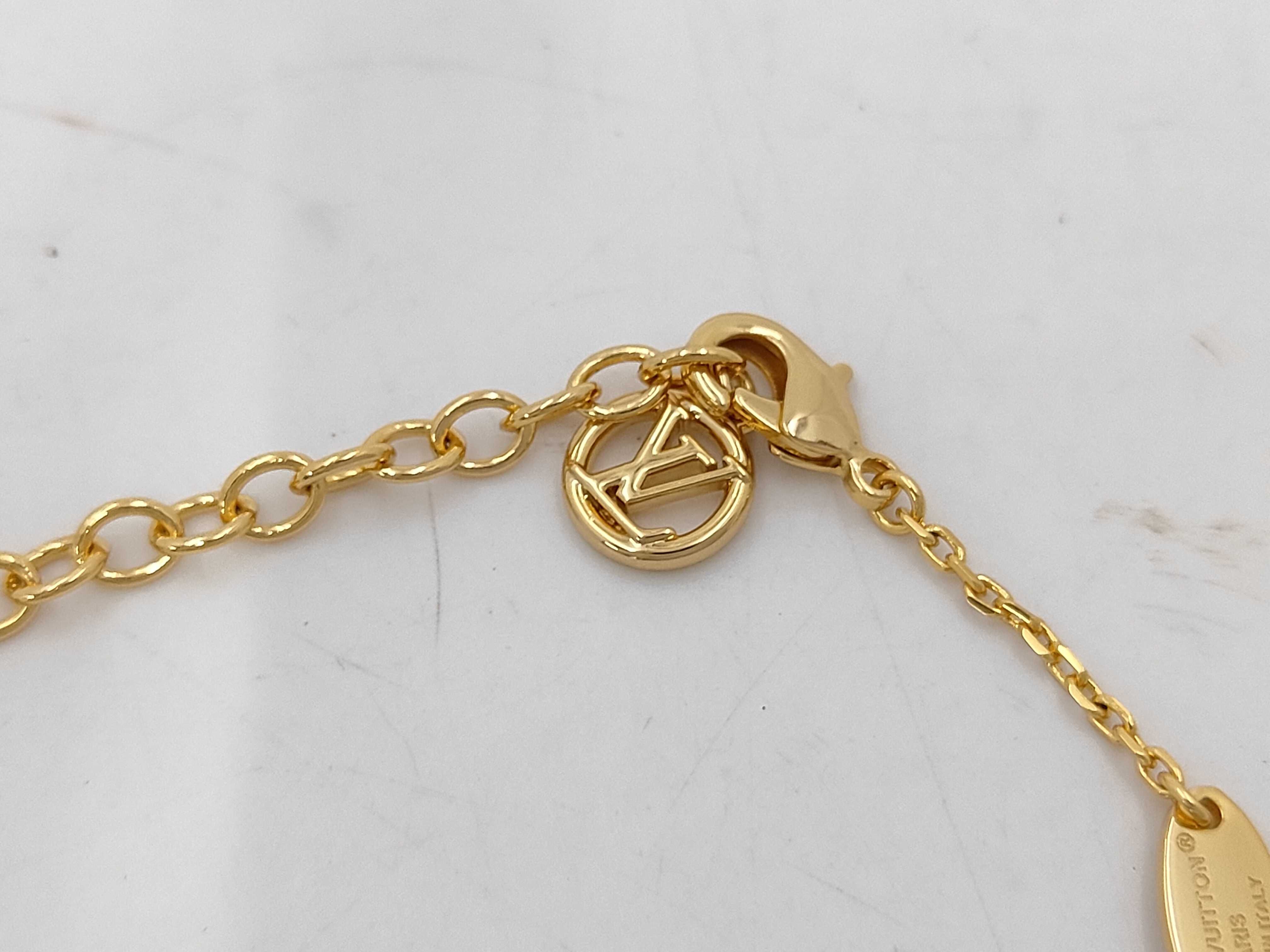 Essential V Strass Bracelet PM MA132A Bracelet/Bangle — view 3