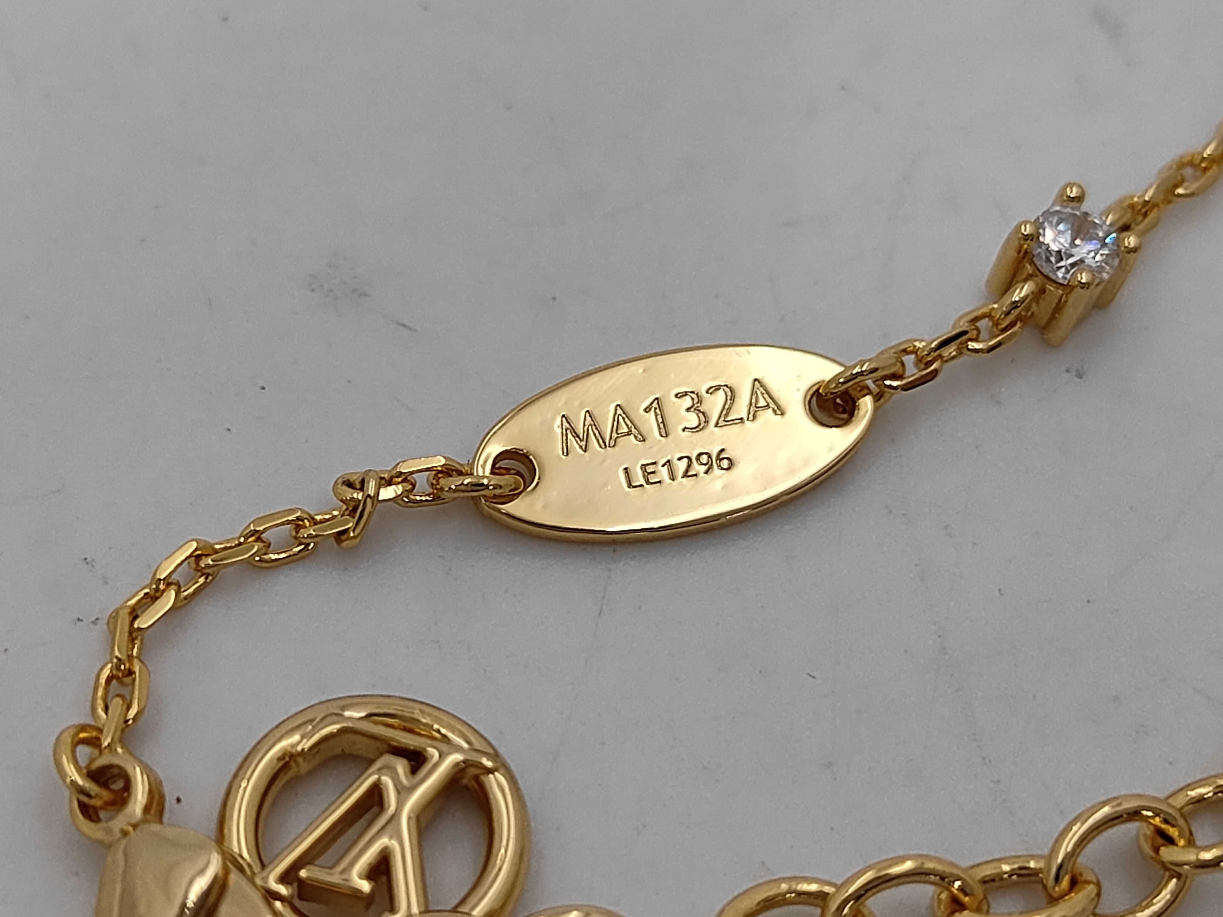 Essential V Strass Bracelet PM MA132A Bracelet/Bangle — view 5