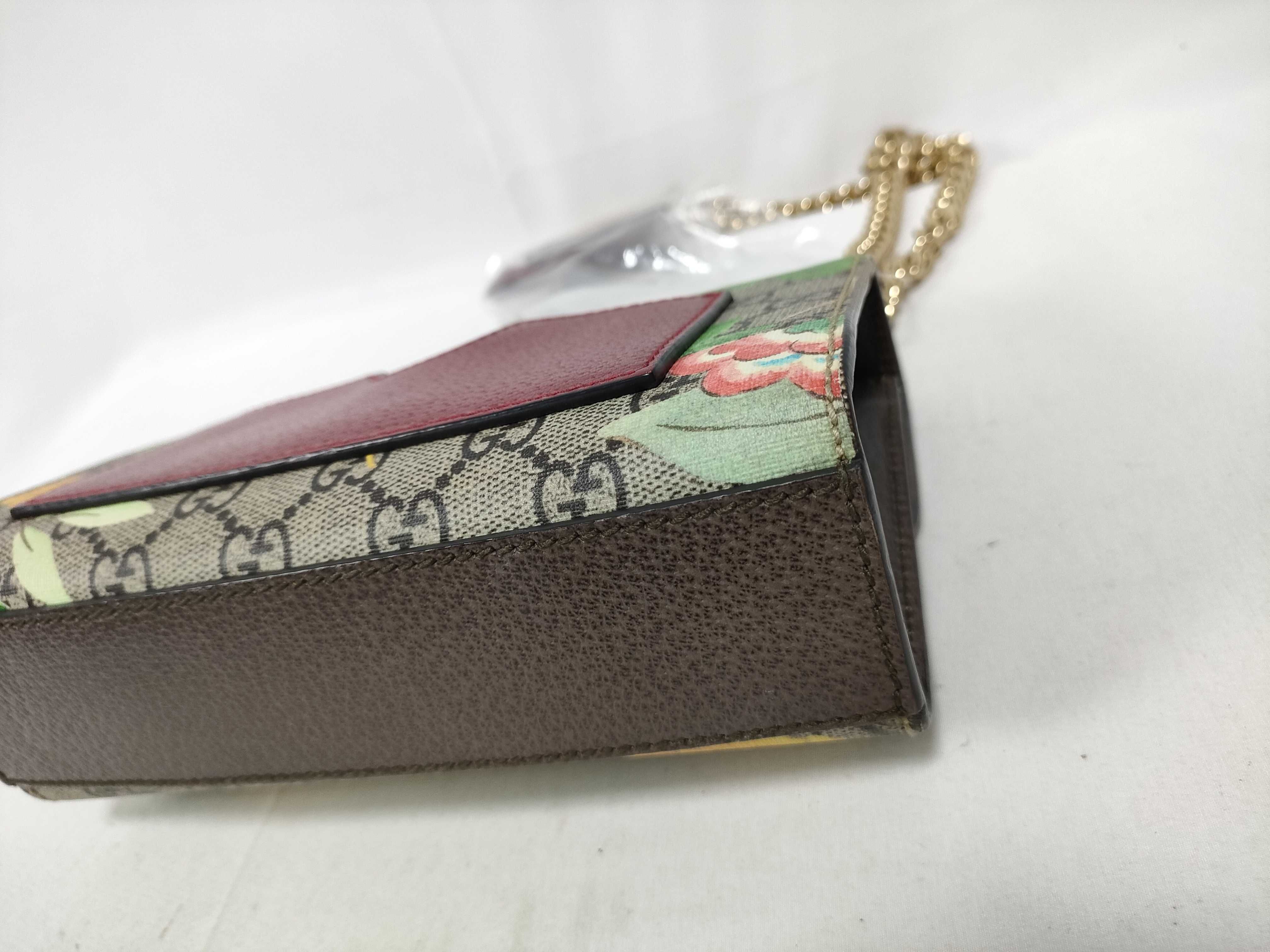 Padlock Chain Shoulder Bag GG Supreme Multi Shoulder Bag — view 4