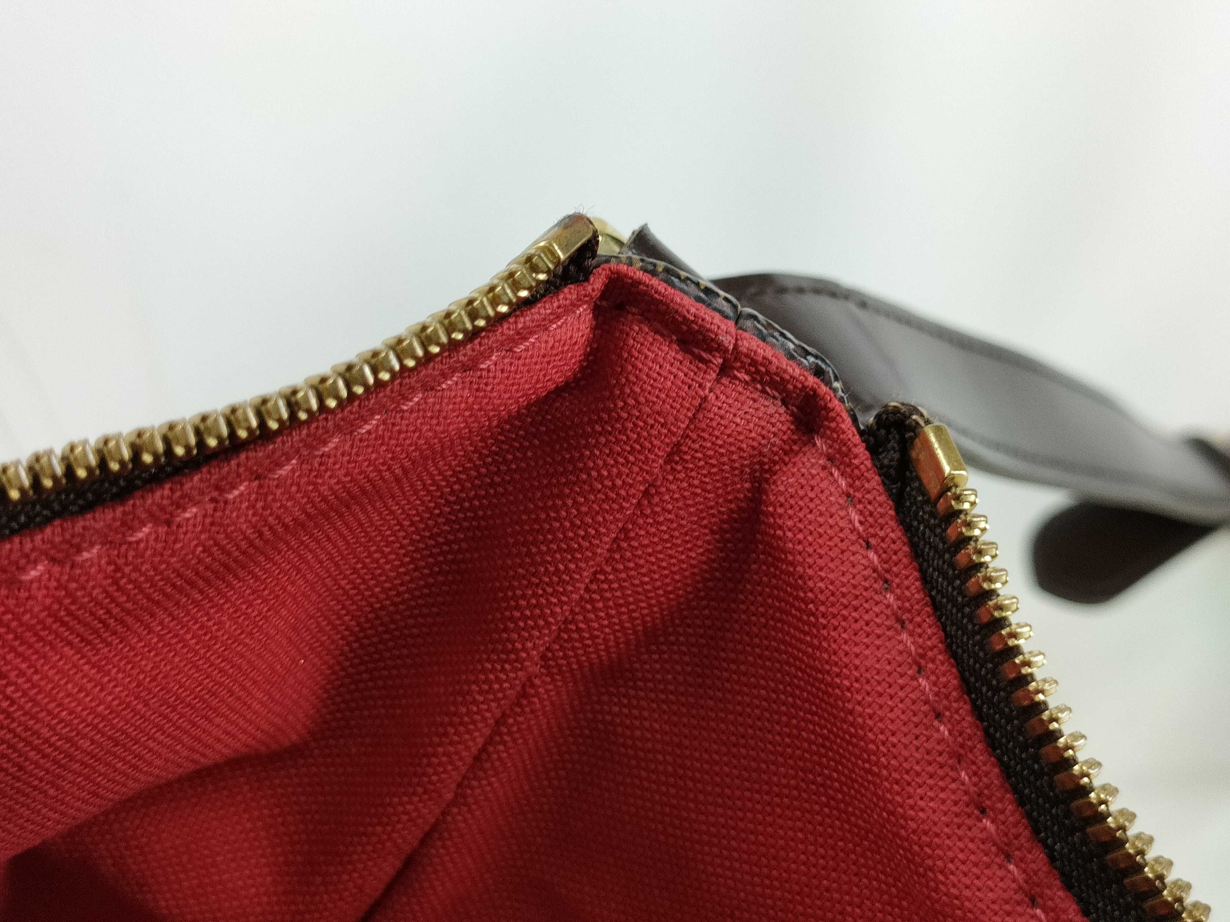 Damier Bloomsbury Shoulder Bag (no fabric cracks) — view 11