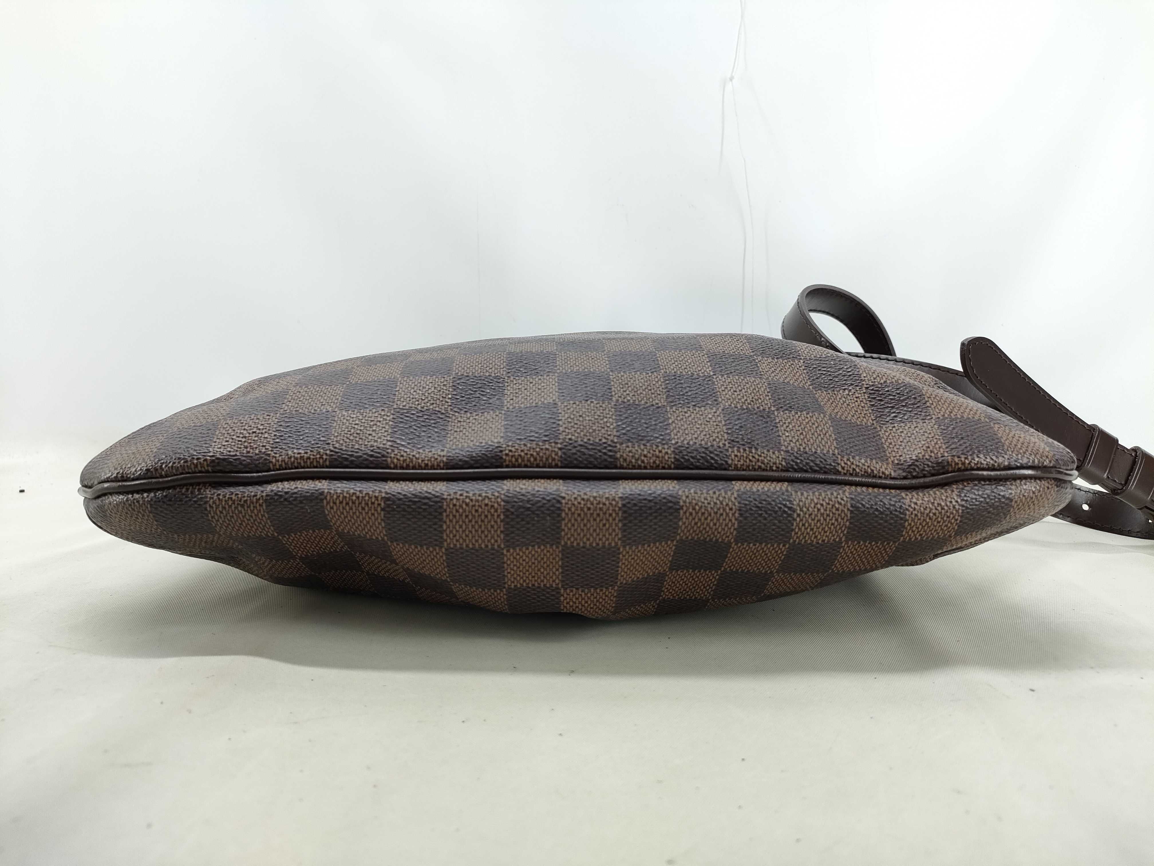 Damier Bloomsbury Shoulder Bag (no fabric cracks) — view 3
