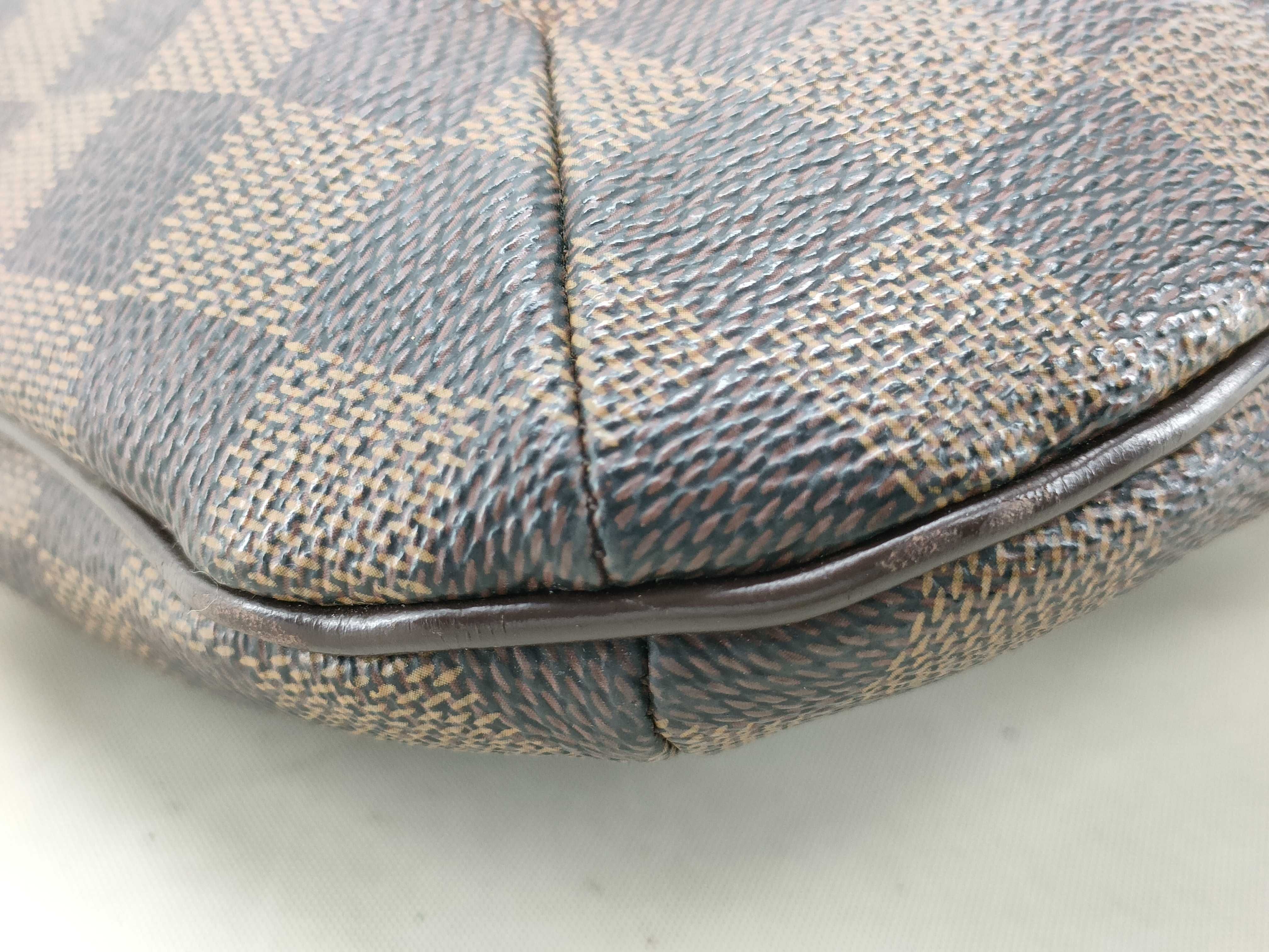 Damier Bloomsbury Shoulder Bag (no fabric cracks) — view 7