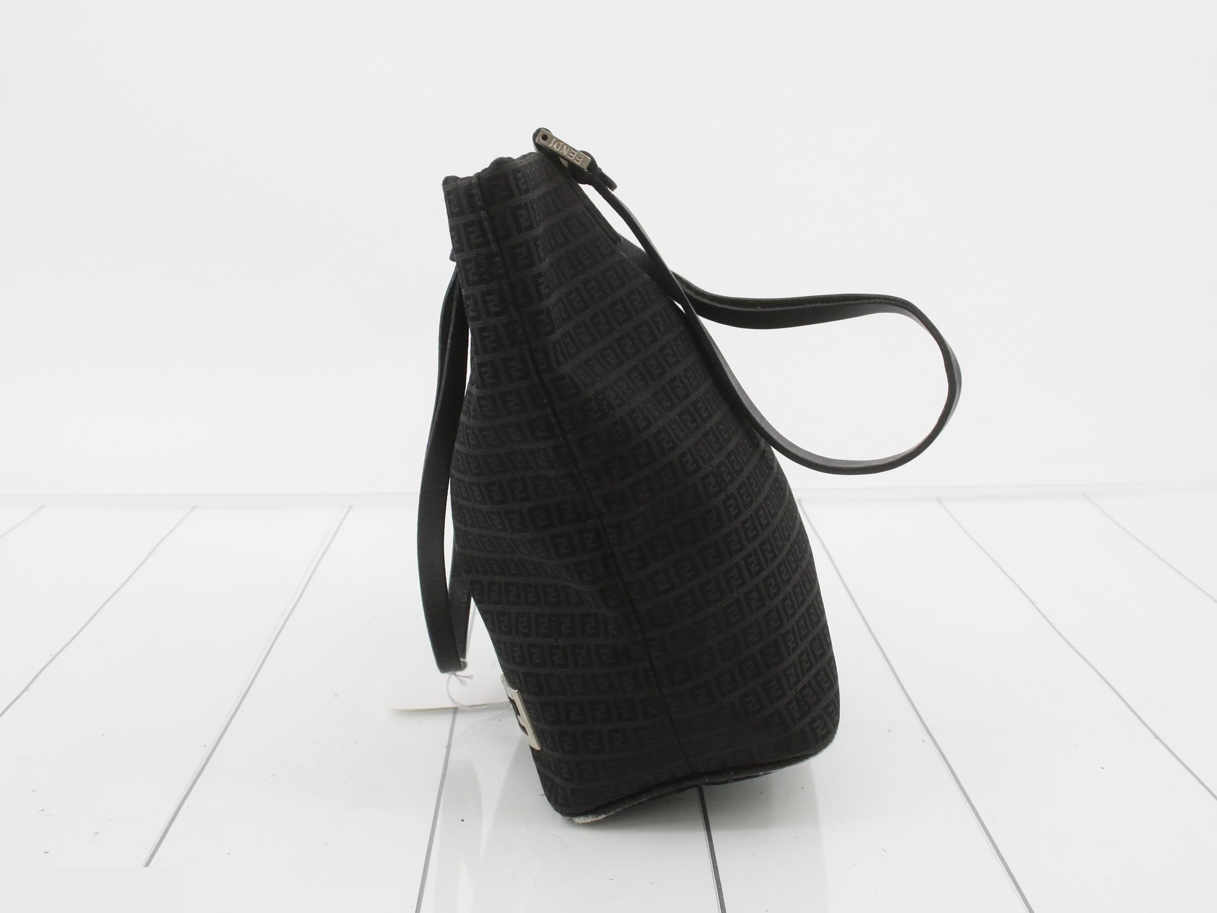 handbag — view 3