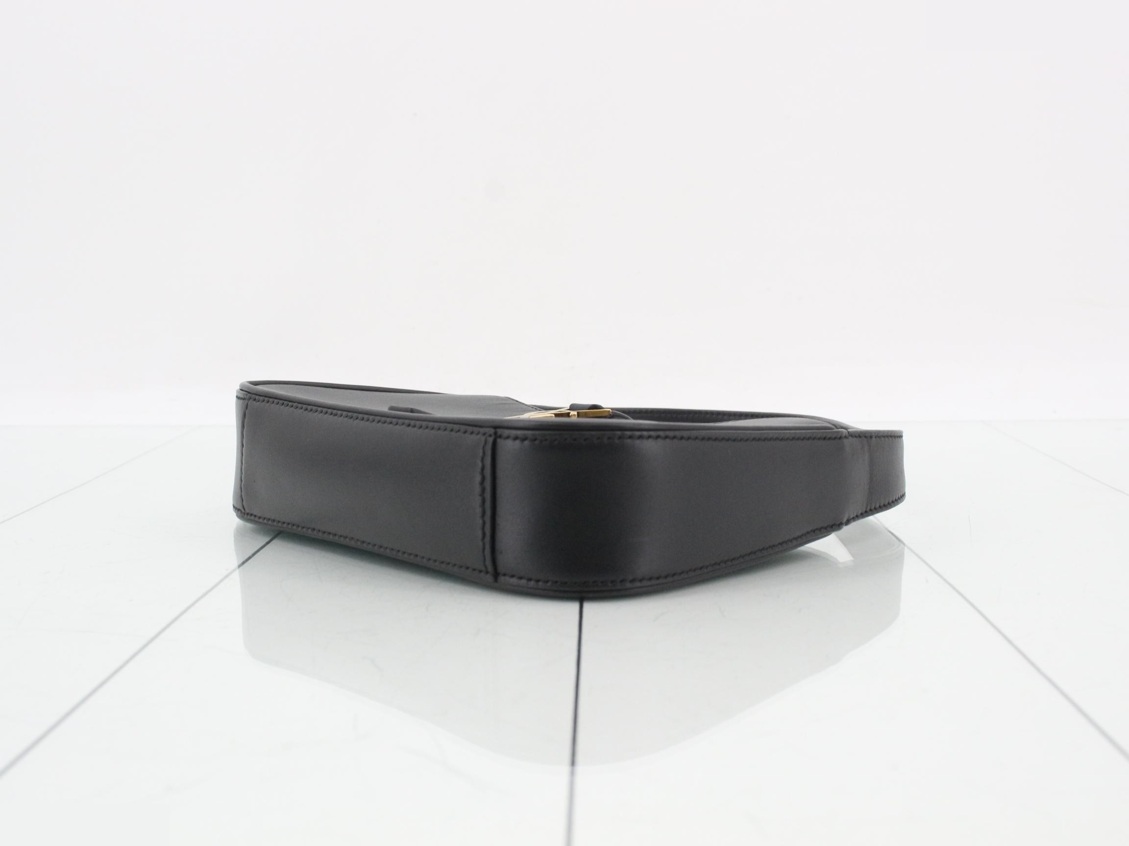 Le Cincassette Leather One-Shoulder Bag — view 6