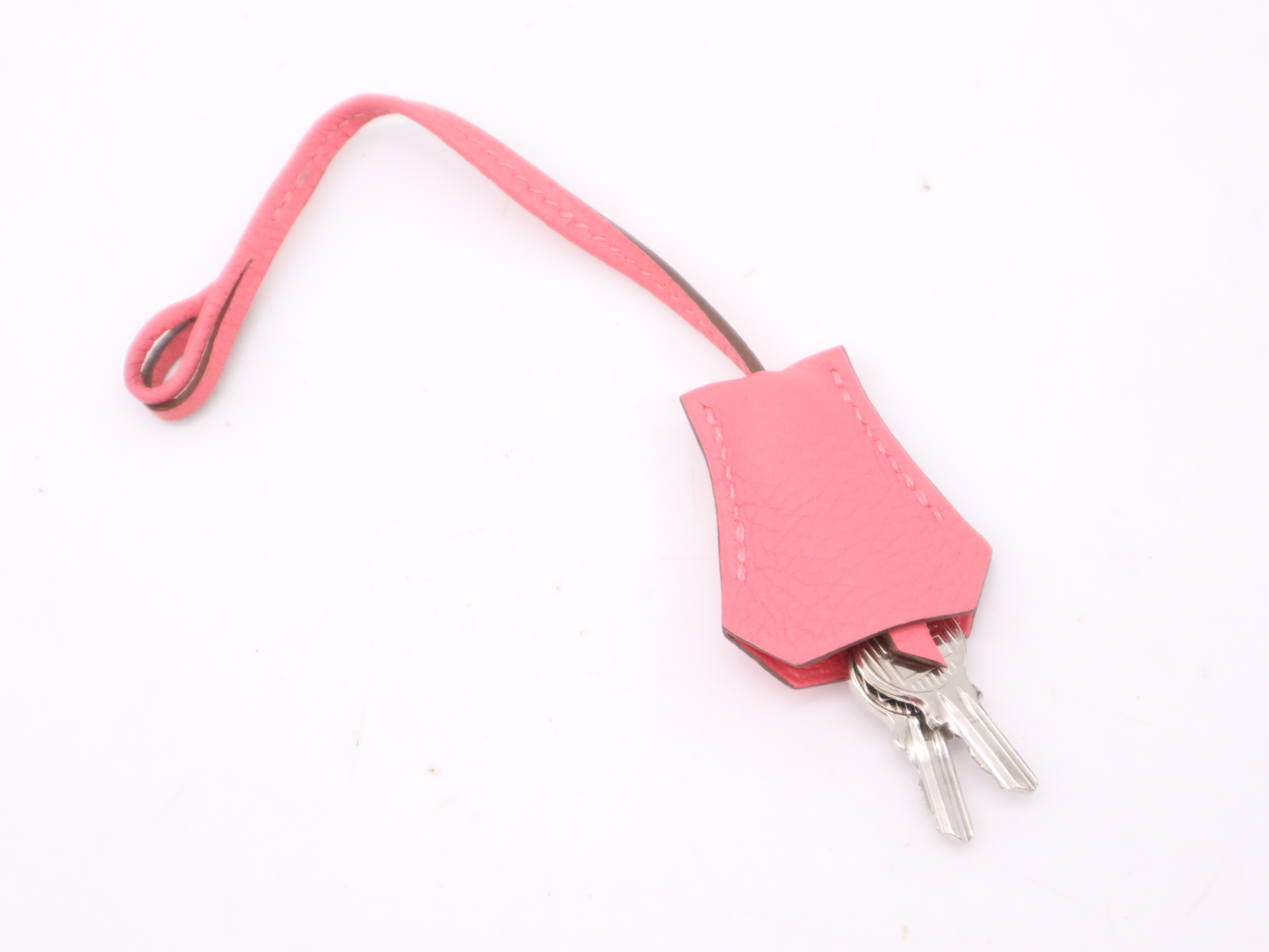 Kelly 28 Handbag, Q stamp, Taurillon leather, Rose Ete, includes strap, clochette, padlock, 2 keys, and dust bag. — view 14