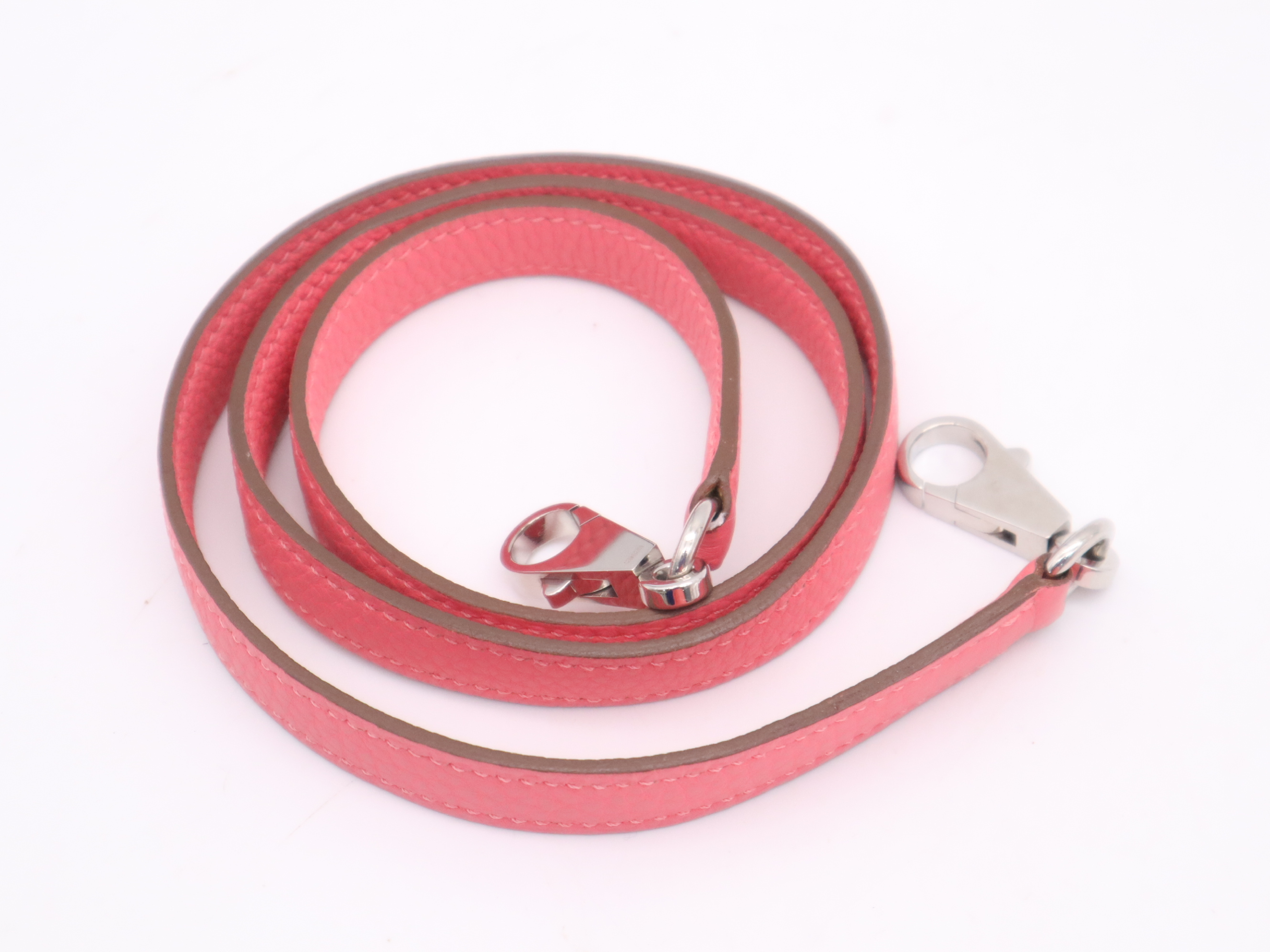Kelly 28 Handbag, Q stamp, Taurillon leather, Rose Ete, includes strap, clochette, padlock, 2 keys, and dust bag. — view 15