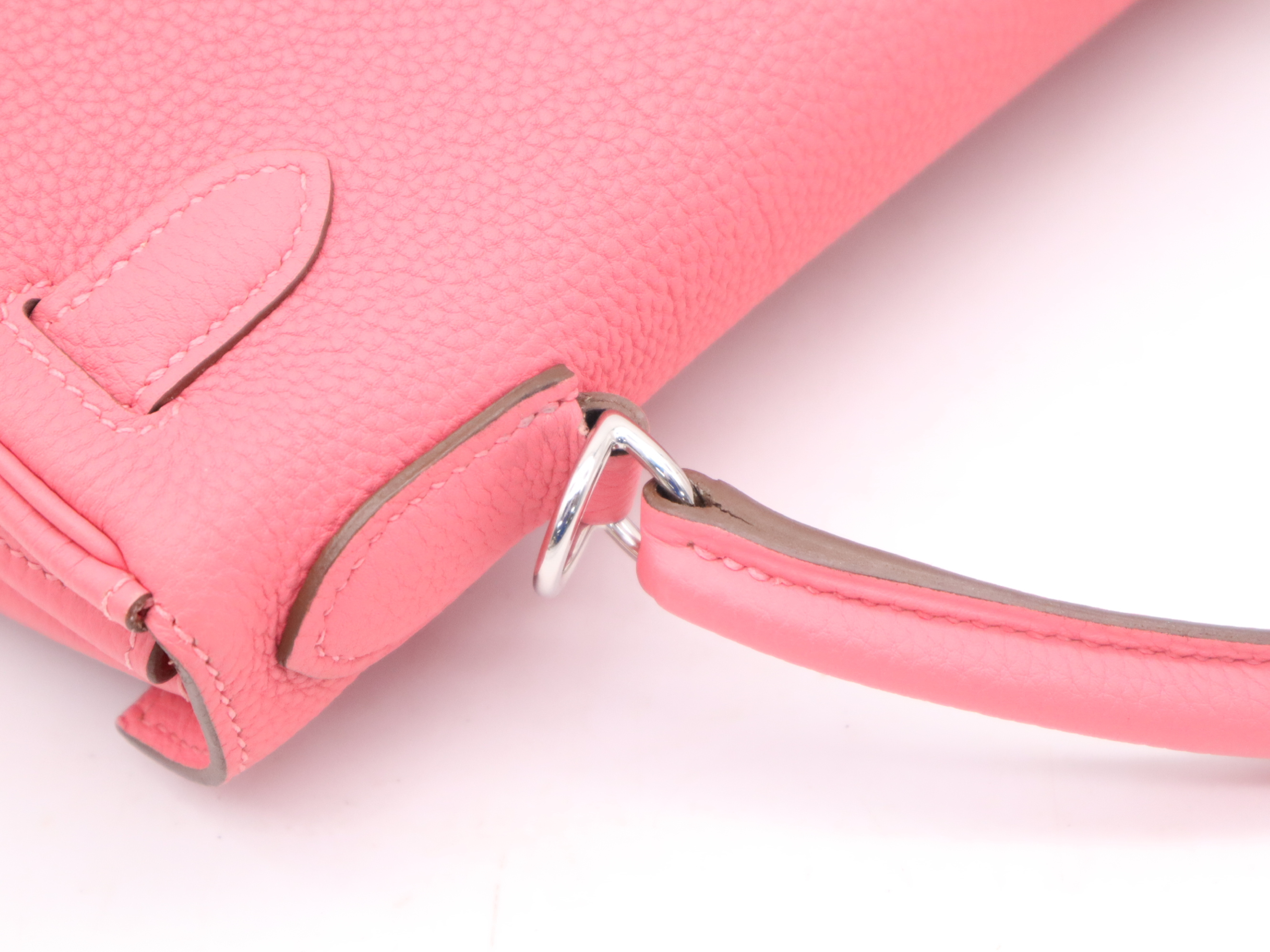 Kelly 28 Handbag, Q stamp, Taurillon leather, Rose Ete, includes strap, clochette, padlock, 2 keys, and dust bag. — view 7