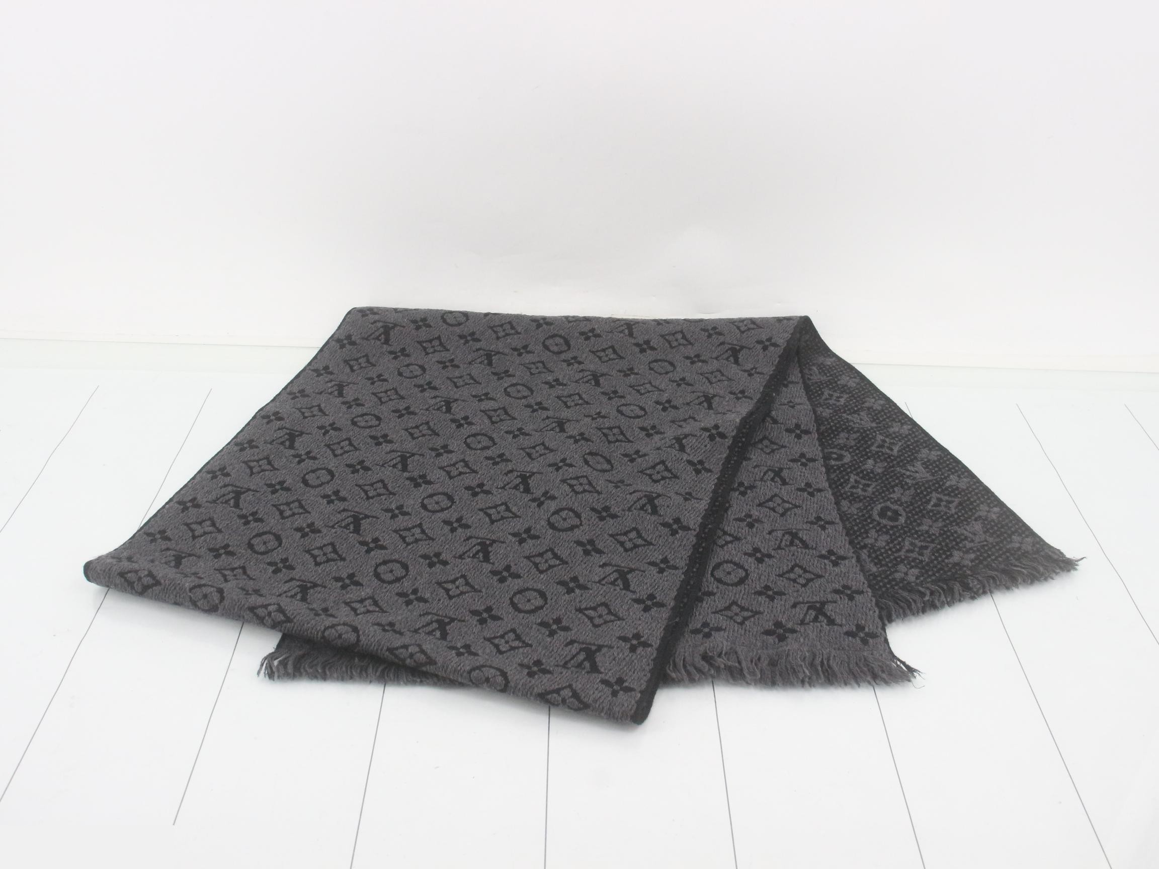 Monogram Classic Scarf, Wool, IS1129 — view 3