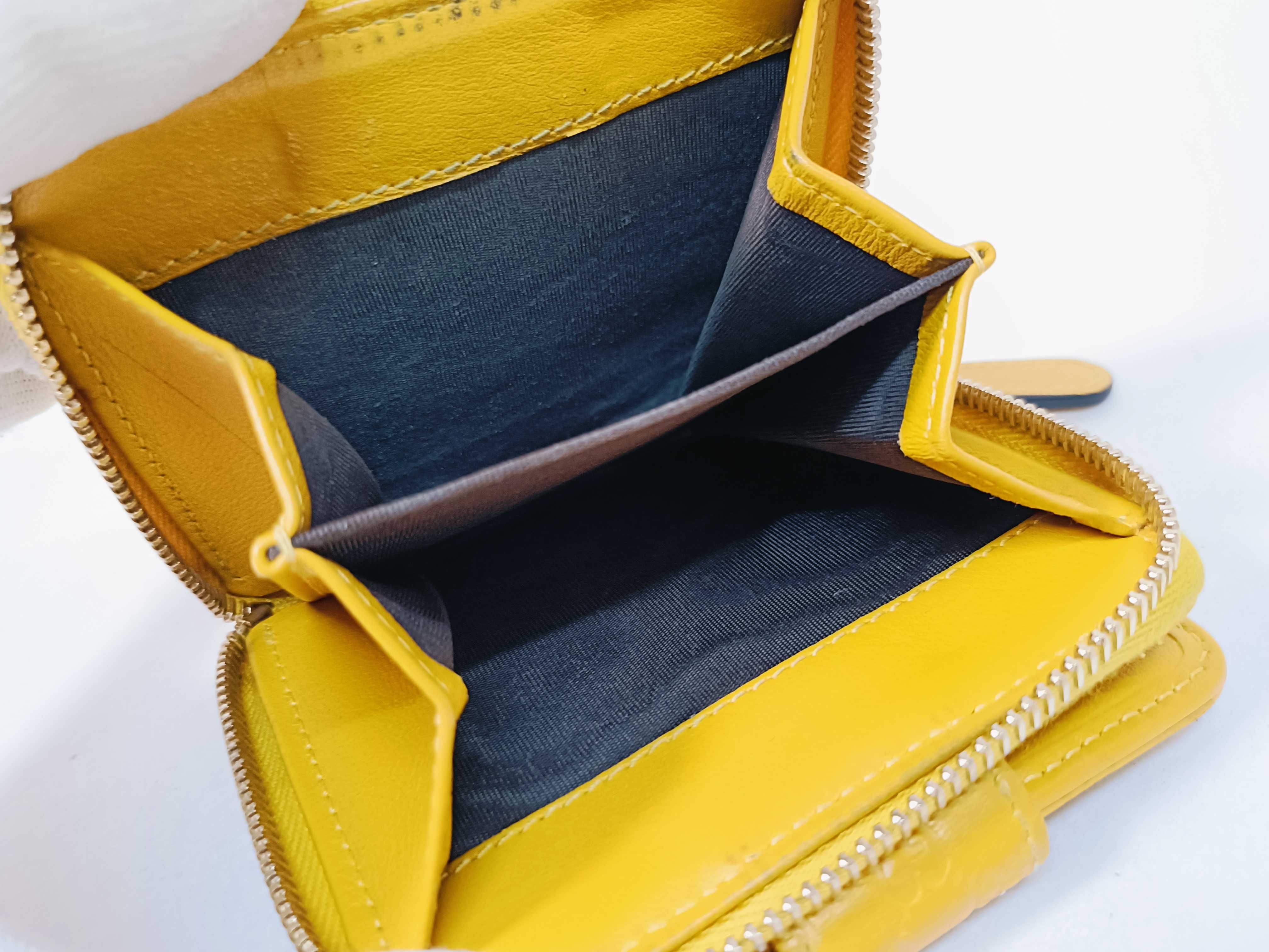 Guccissima Microguccissima Compact Zip Wallet — view 10
