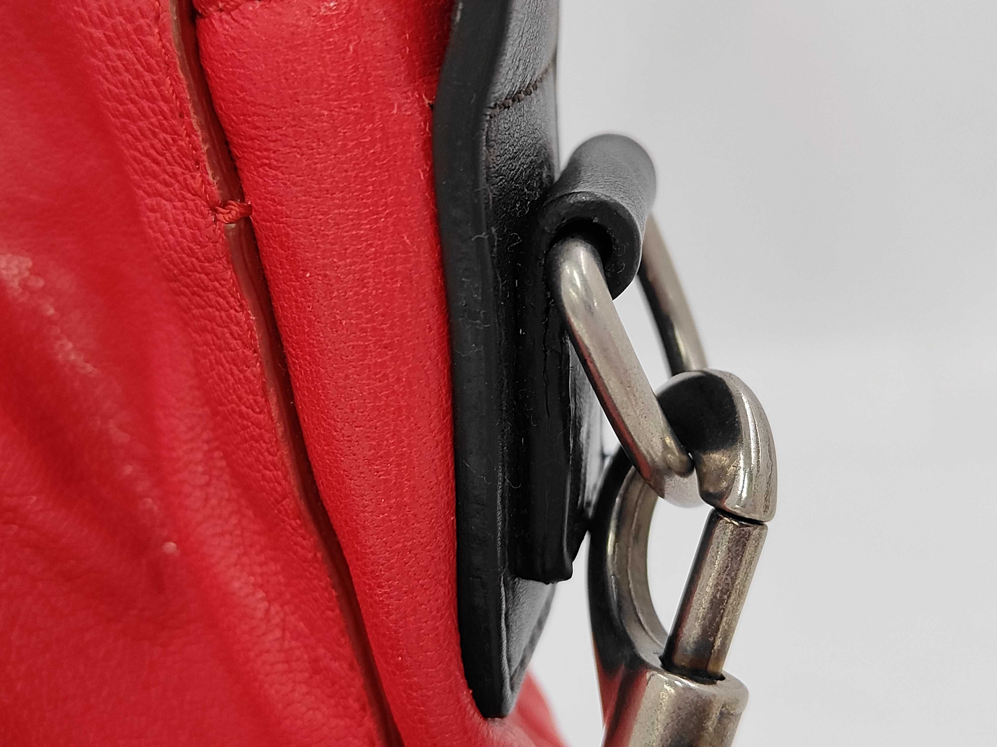 One Shoulder Bag Leather Red Storage Bag — view 3