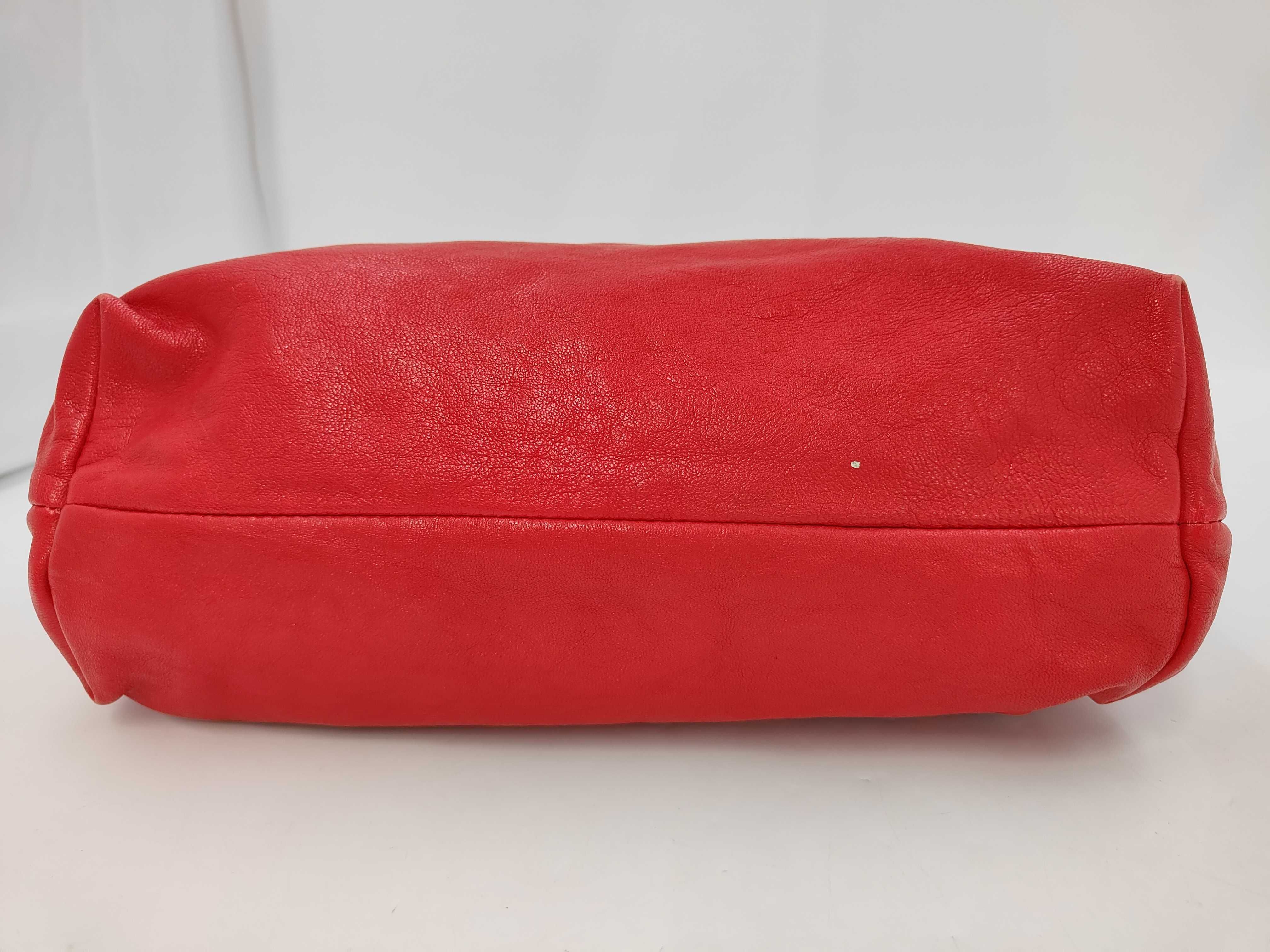 One Shoulder Bag Leather Red Storage Bag — view 7
