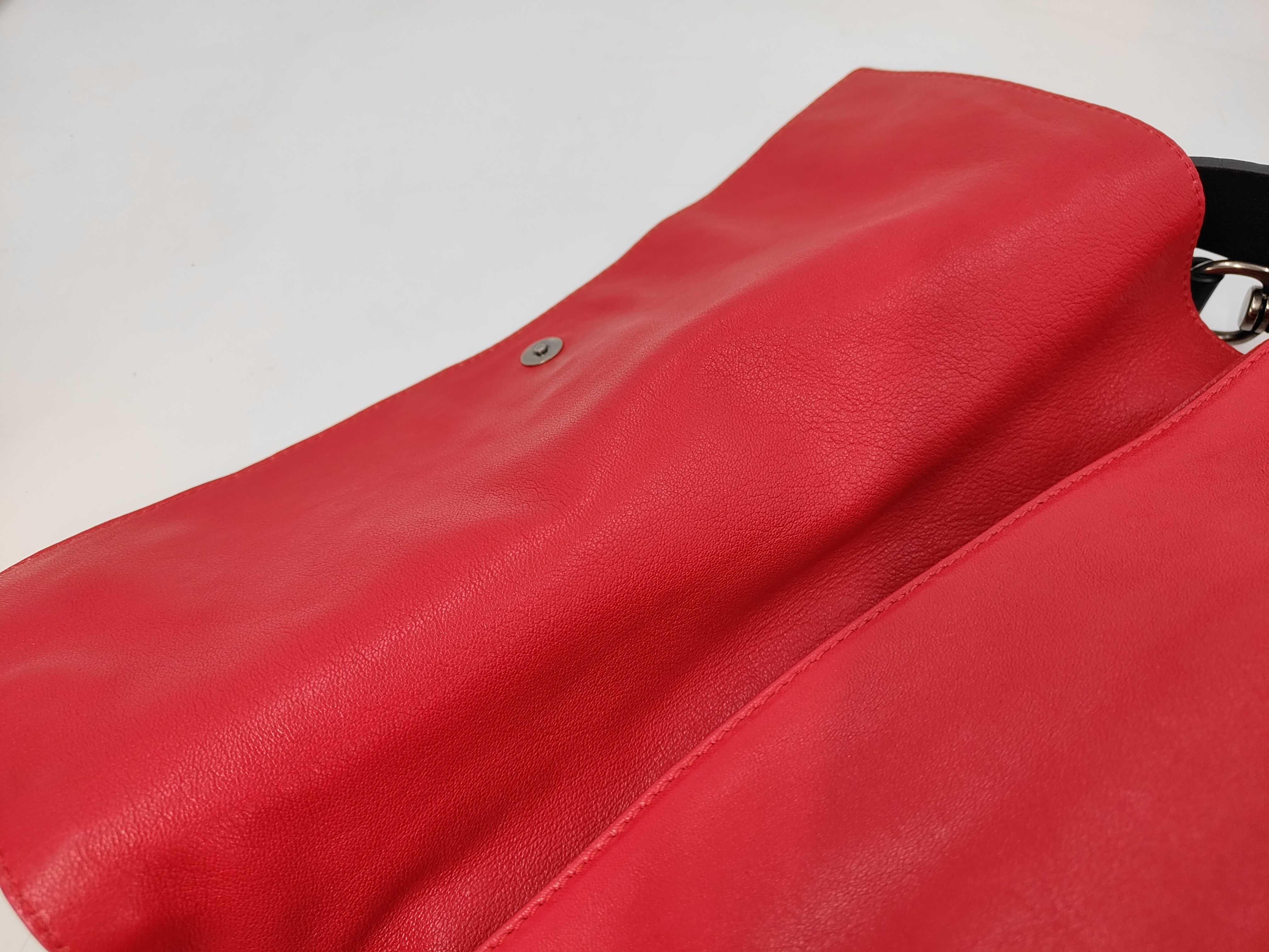 One Shoulder Bag Leather Red Storage Bag — view 8