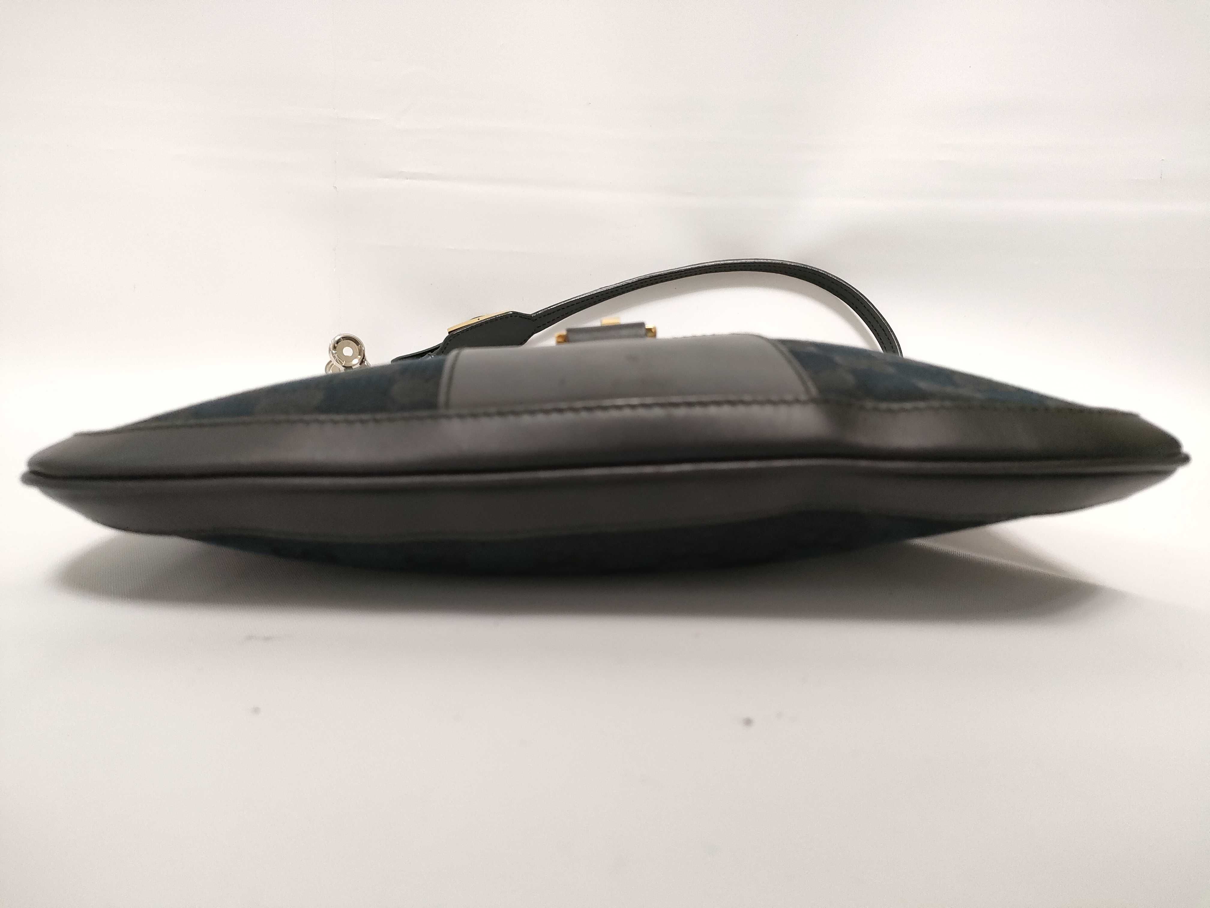 GG Canvas One-Shoulder Bag — view 6