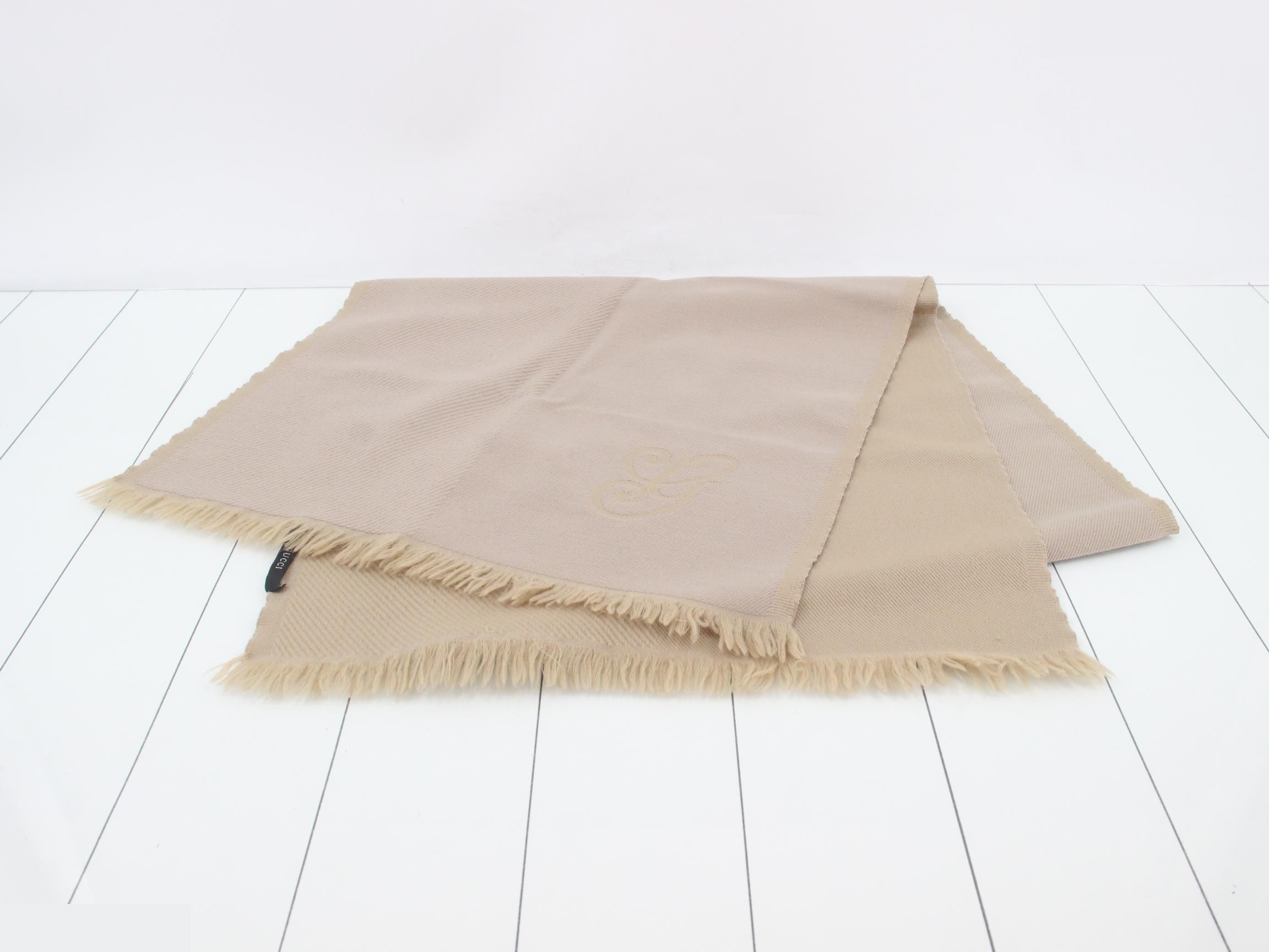 Stole with tag — view 2