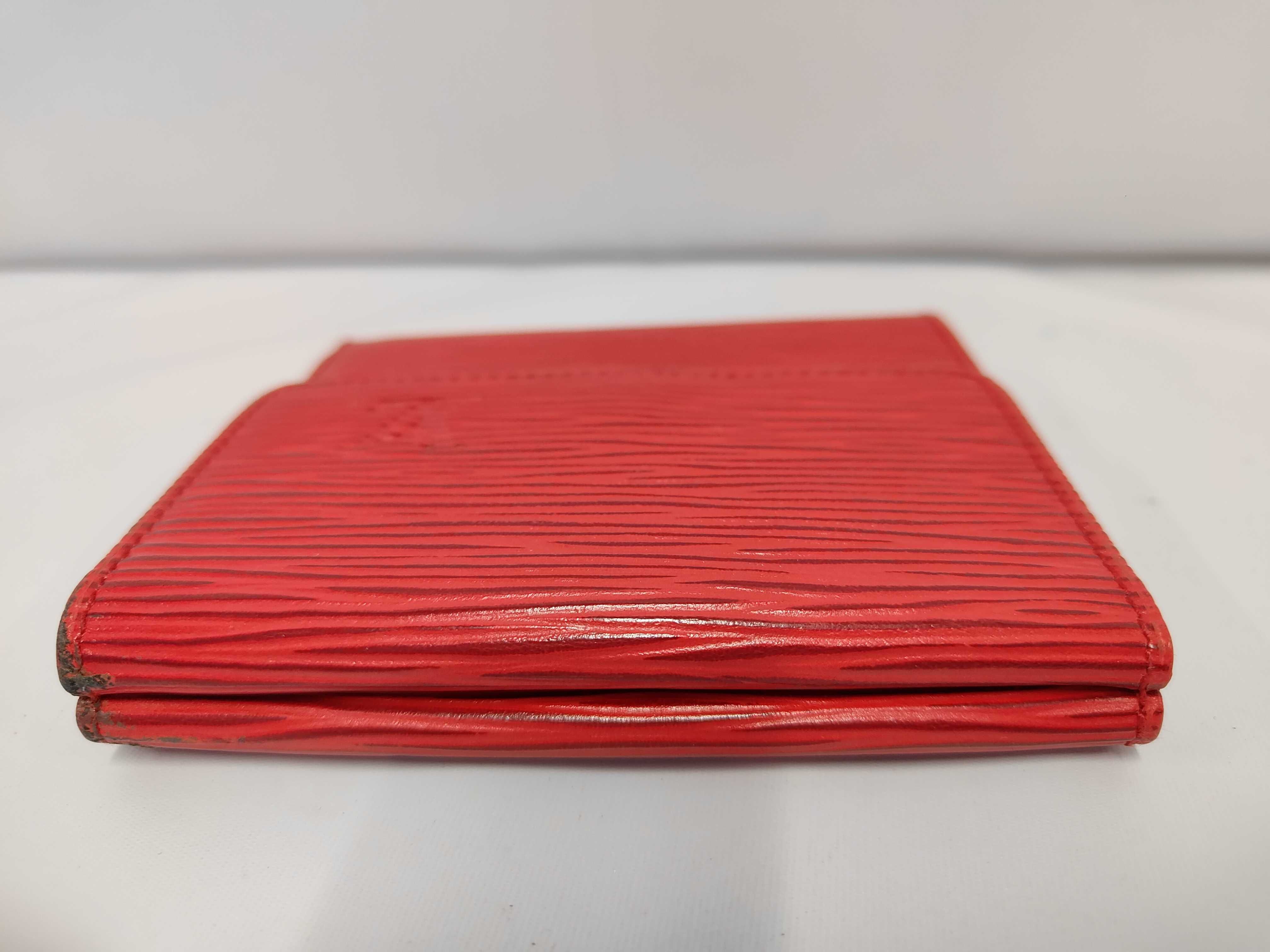 Epi leather / Model number unknown / Serial number unknown / Folding wallet / Leather wallet — view 5
