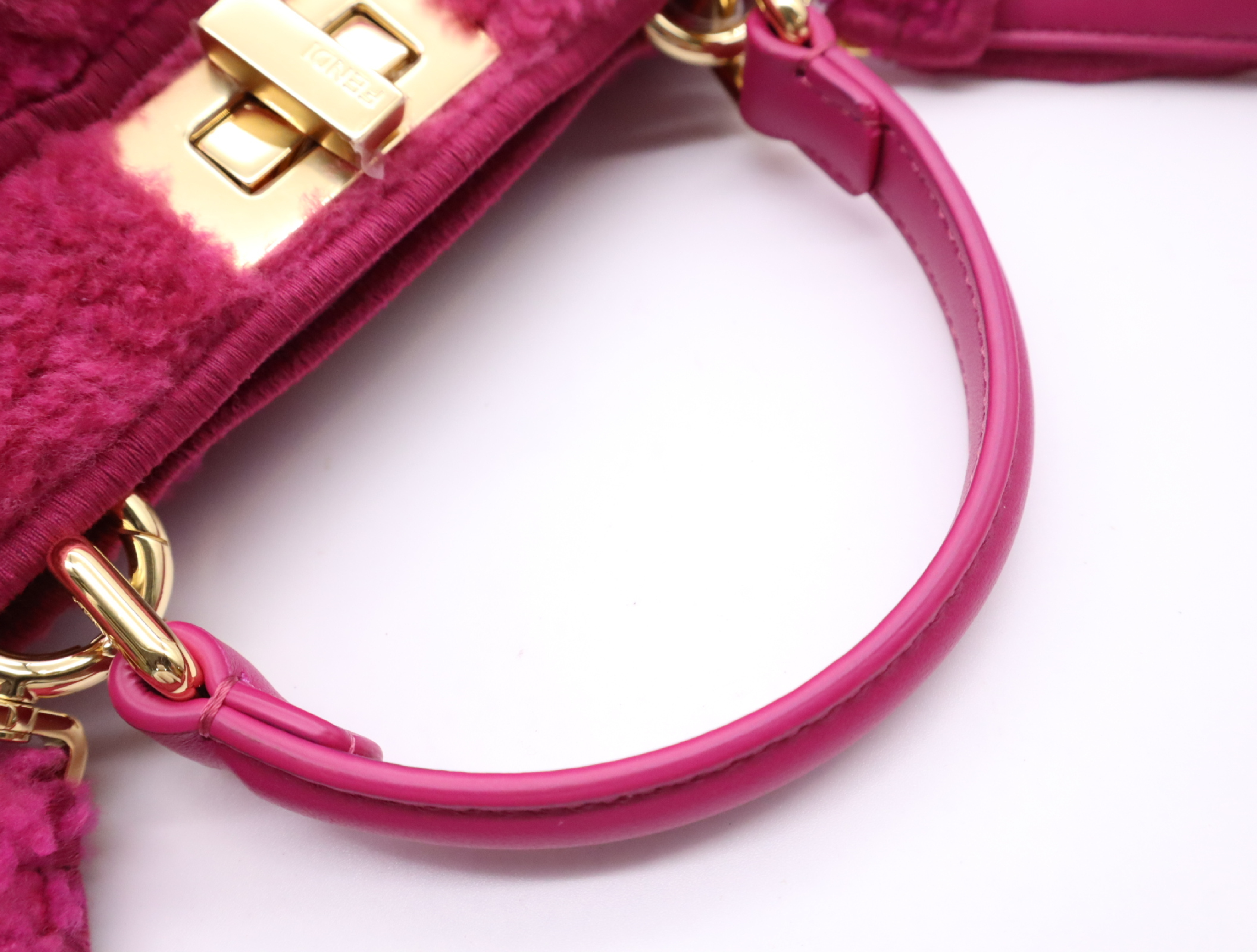 Boa Peekaboo I.U. Small 2-Way Handbag with Shoulder Strap — view 11
