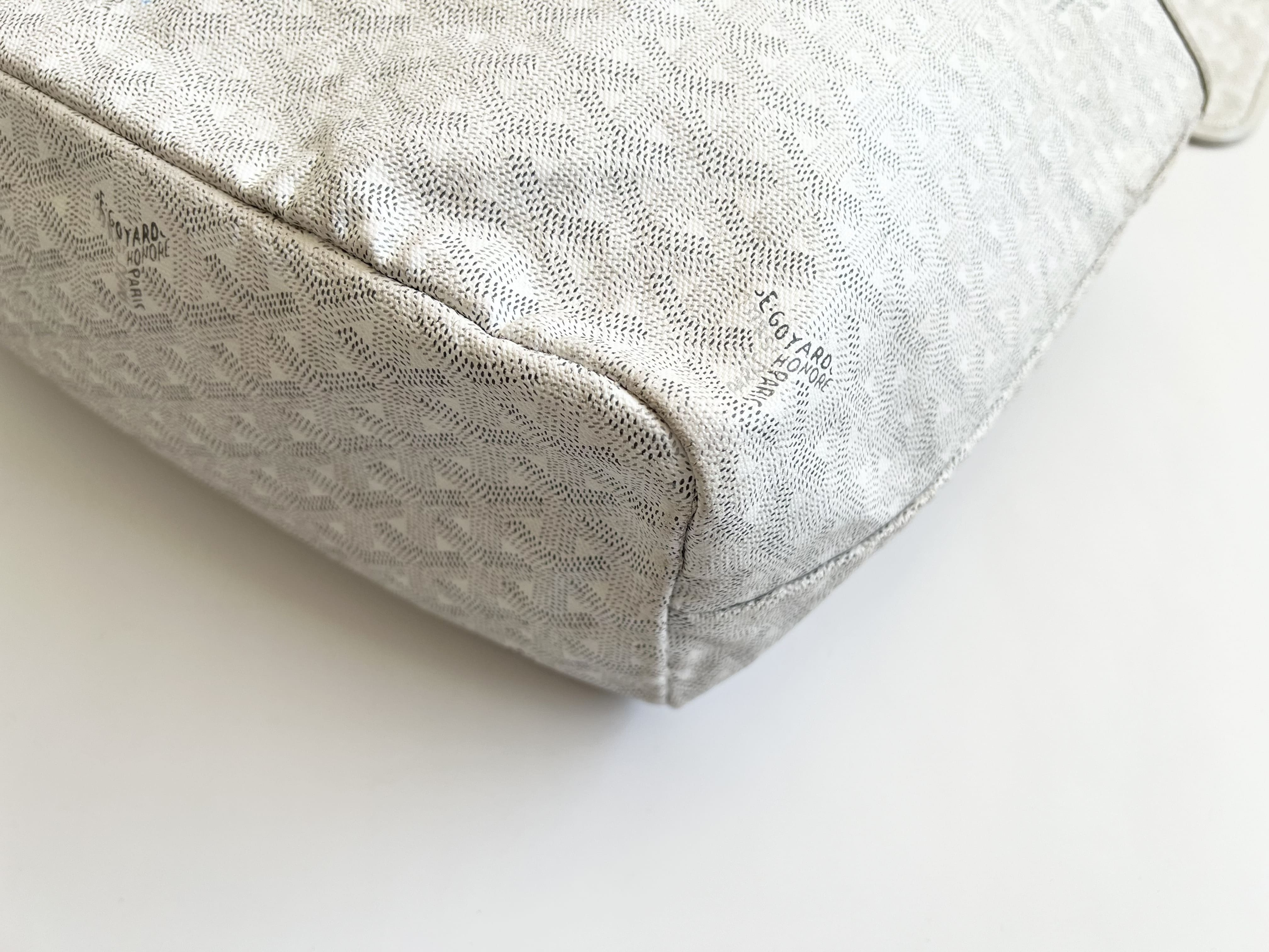 Saint Louis PM Handbag/Tote Bag with Pouch, Herringbone Print — view 15